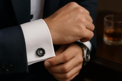 Trianon Boutons de manchette en or blanc 18 carats avec diamants et nacre noire de 0,25 carat