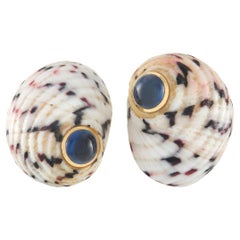 Trianon 18K Yellow Gold Sapphire Cabochon Seashell Clip-On Earrings