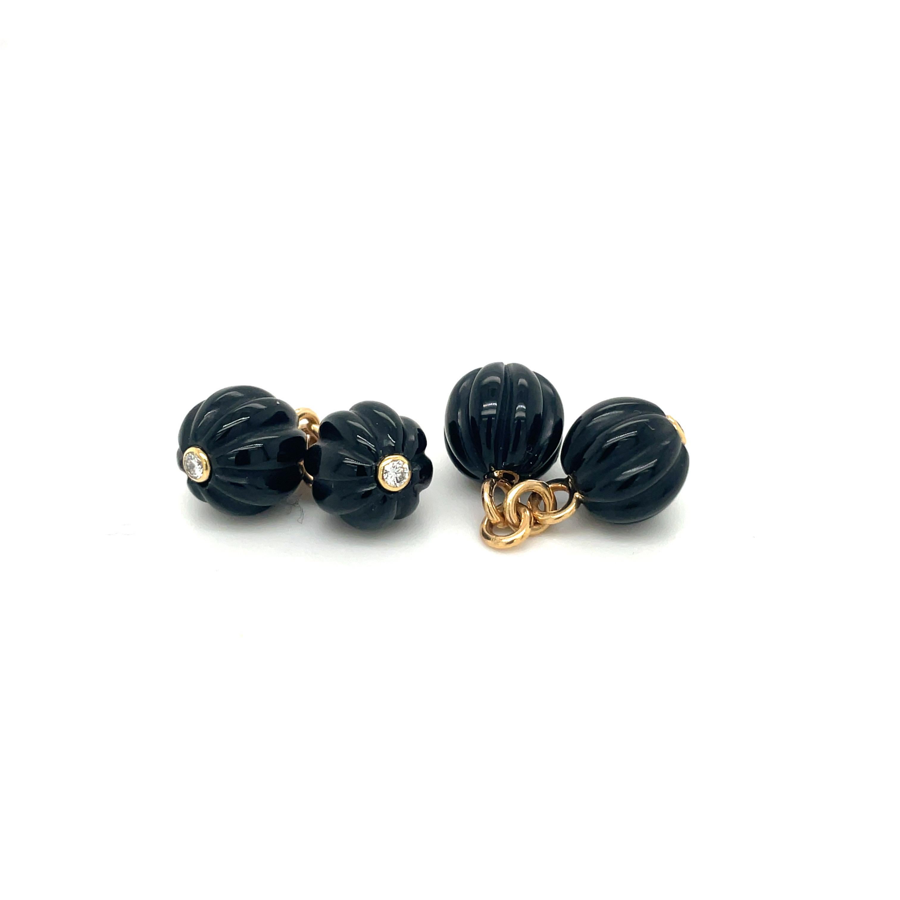 Trianon Fluted Onyx Bead Cuff Links with 14KT and Diamond In New Condition For Sale In New York, NY