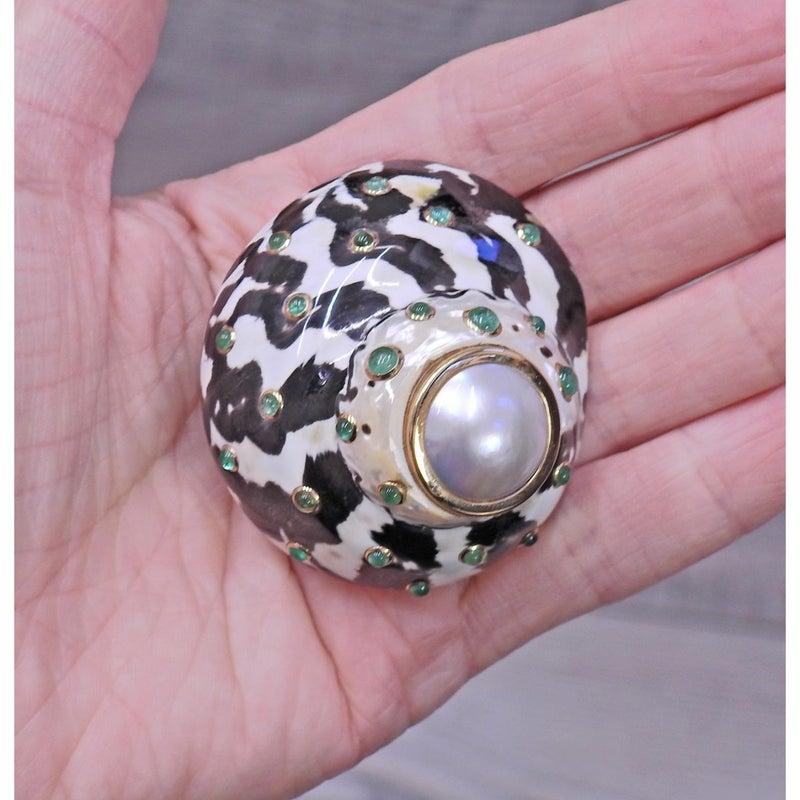 Trianon Gold Pearl Emerald Shell Earrings Brooch Set 1
