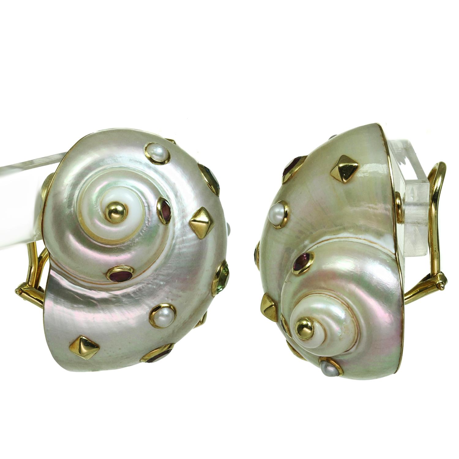 Trianon Mehrfarbige Perlmutt-Muschel-Ohrclips aus Gelbgold mit Edelsteinen Damen