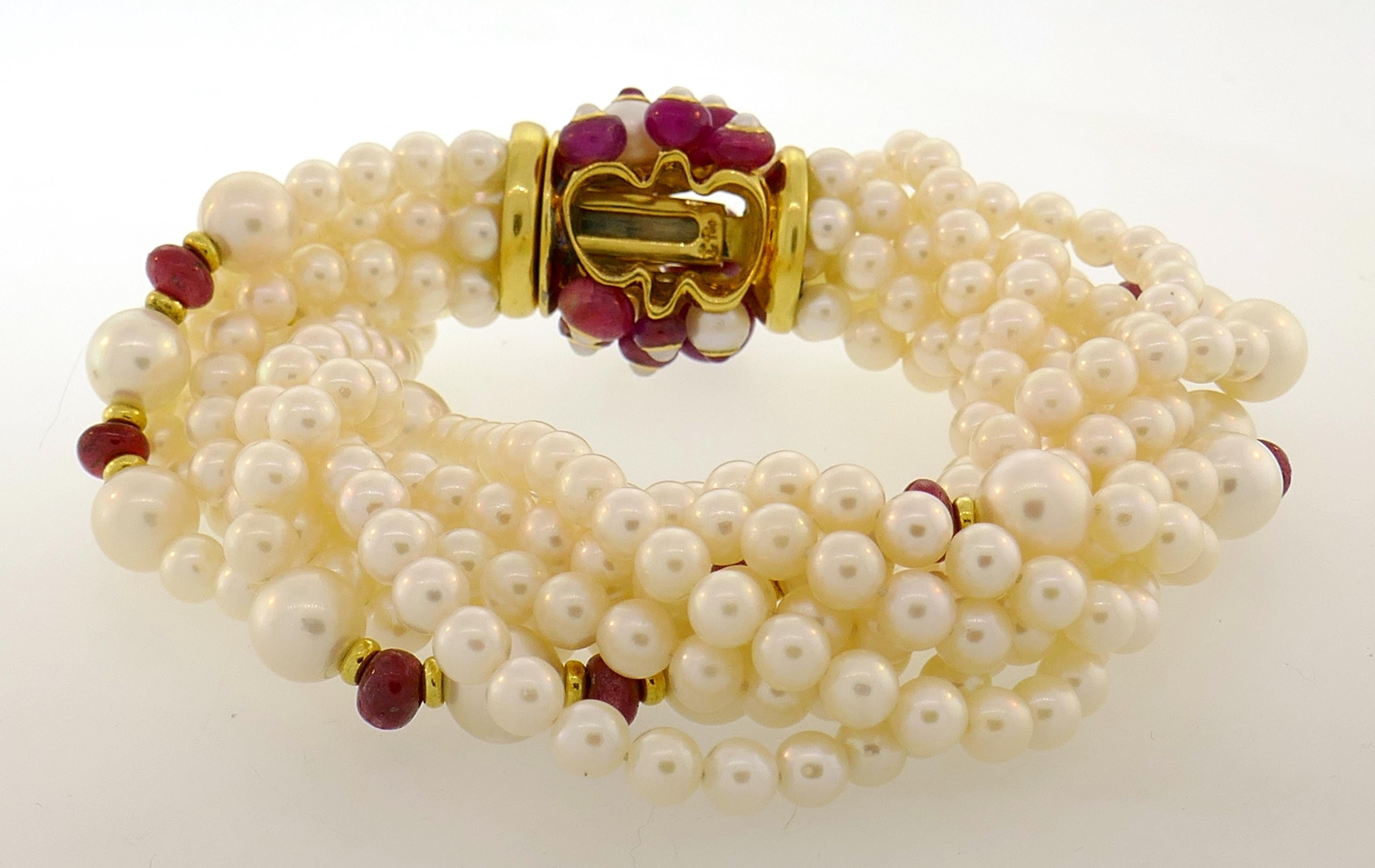 Trianon Pearl Ruby Bracelet with Yellow Gold Clasp Bead Multi Strand Diamond In Excellent Condition In Beverly Hills, CA