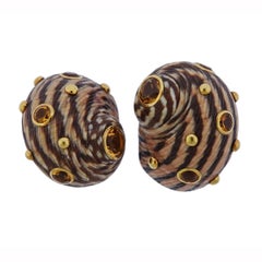 Trianon Shell Citrine Gold Earrings