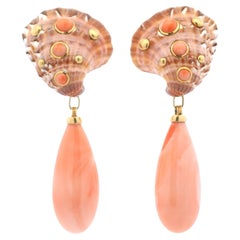 Trianon Vintage Seashell and Coral 18k Yellow Gold Drop Clip On Earrings 1970s