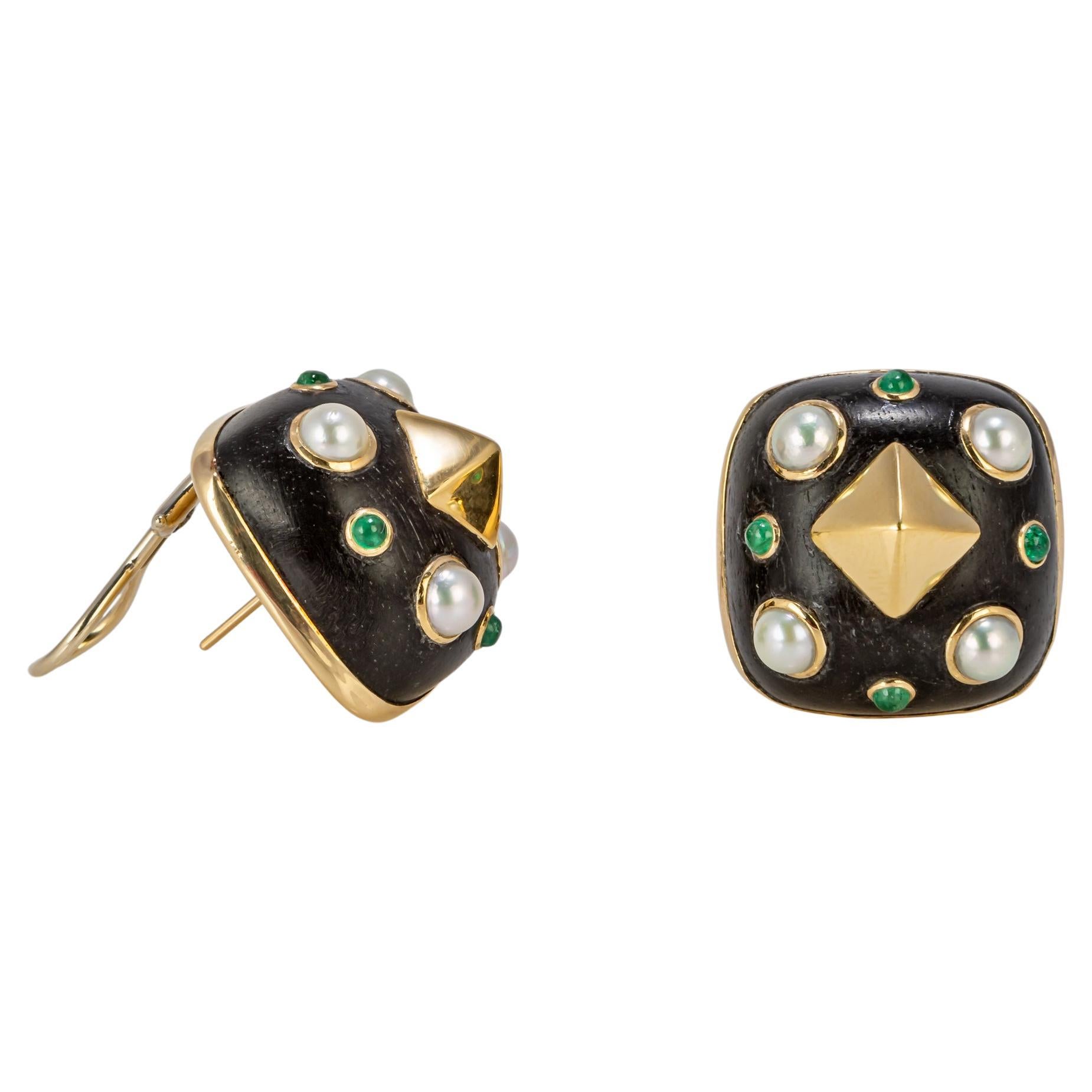 Boucles d'oreilles Trianon Wood Pearl and Emerald en vente
