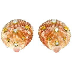Vintage Trianon Yellow Gold Seashell Pearl Clip-On Earrings