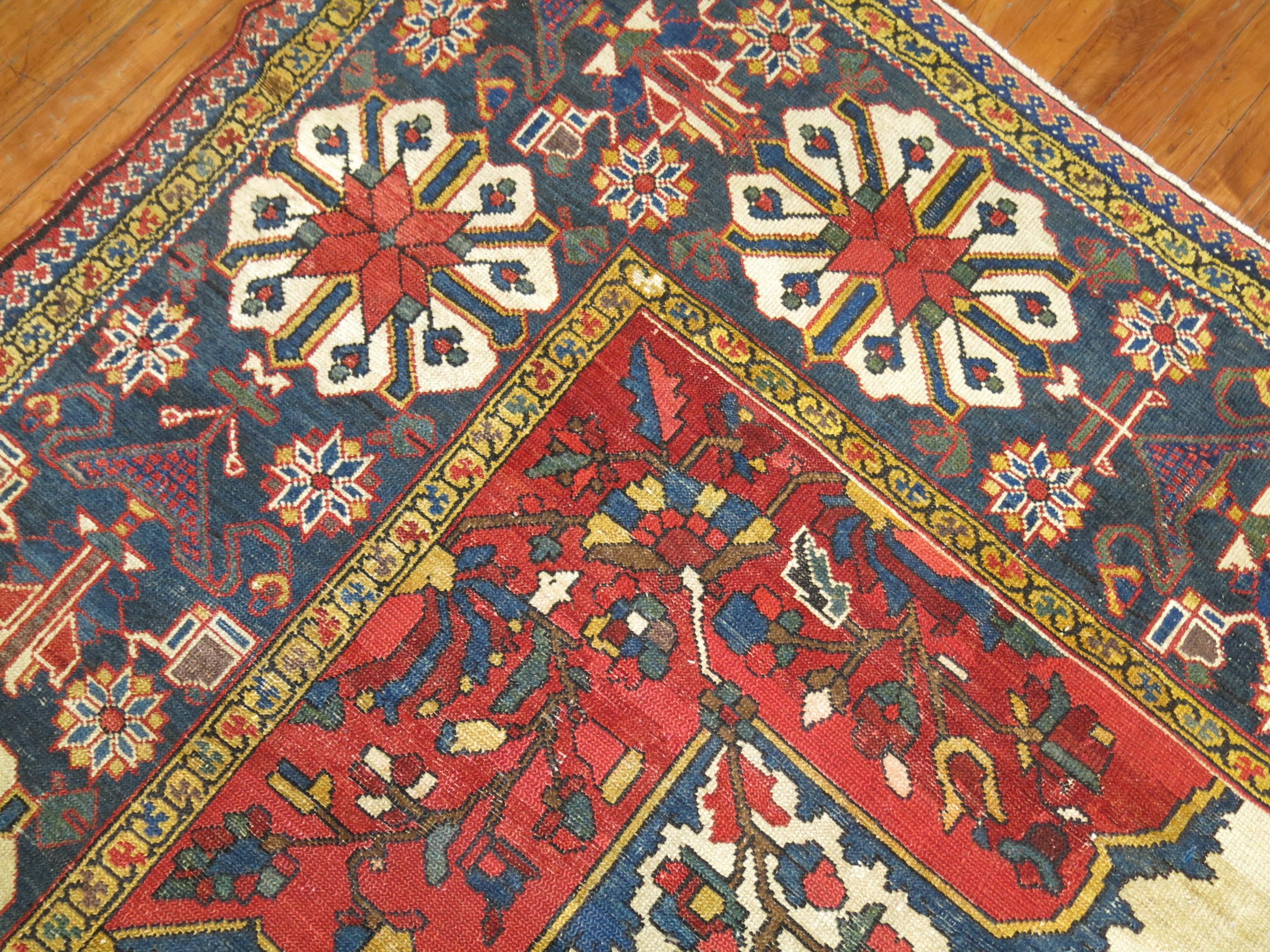 Tribal Antique Bakhtiari Rug In Good Condition For Sale In New York, NY