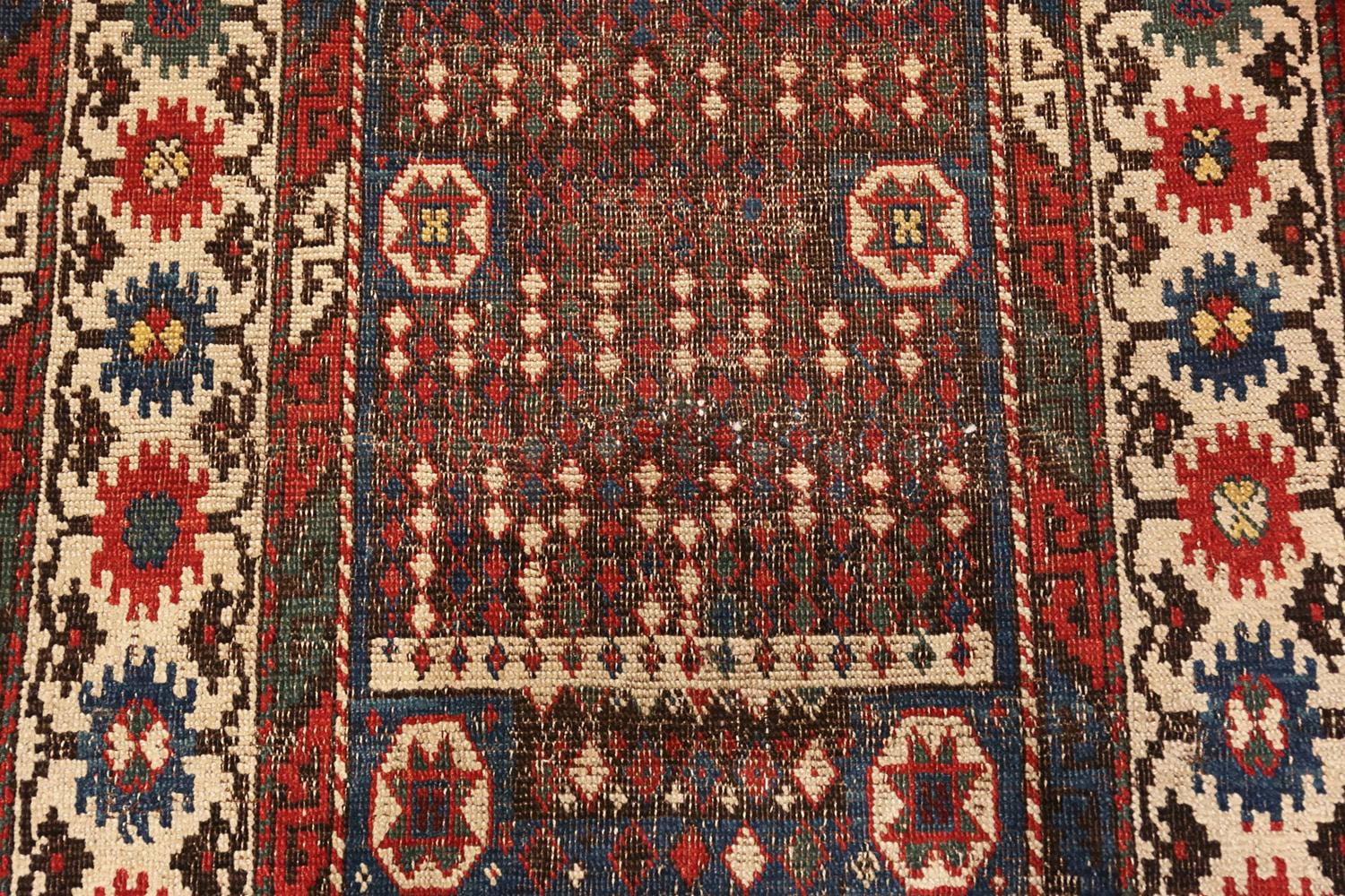 2'7 x 5' rug size