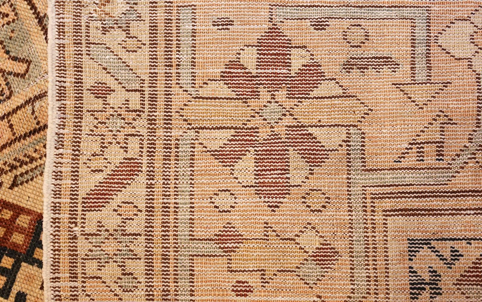 Antiker kaukasischer Schirwan-Teppich. 6 ft. 3 in x 11 ft. 3 in im Angebot 2
