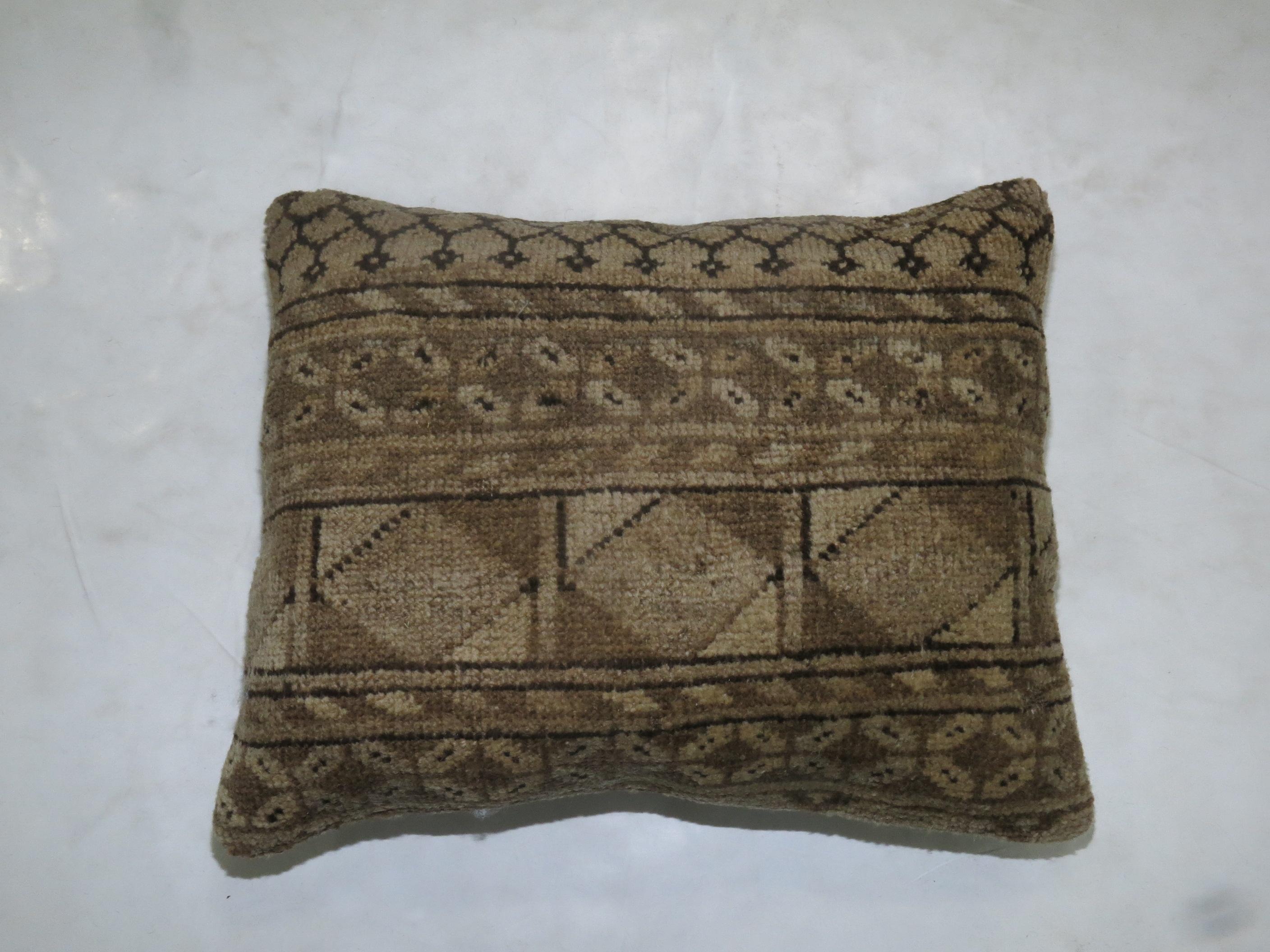 Tribal Antique Ersari Lumbar Rug Pillow In Good Condition For Sale In New York, NY