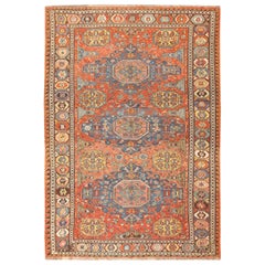 Tapis Soumak caucasien ancien. 6 pieds 9 po. x 9 pieds 6 po.