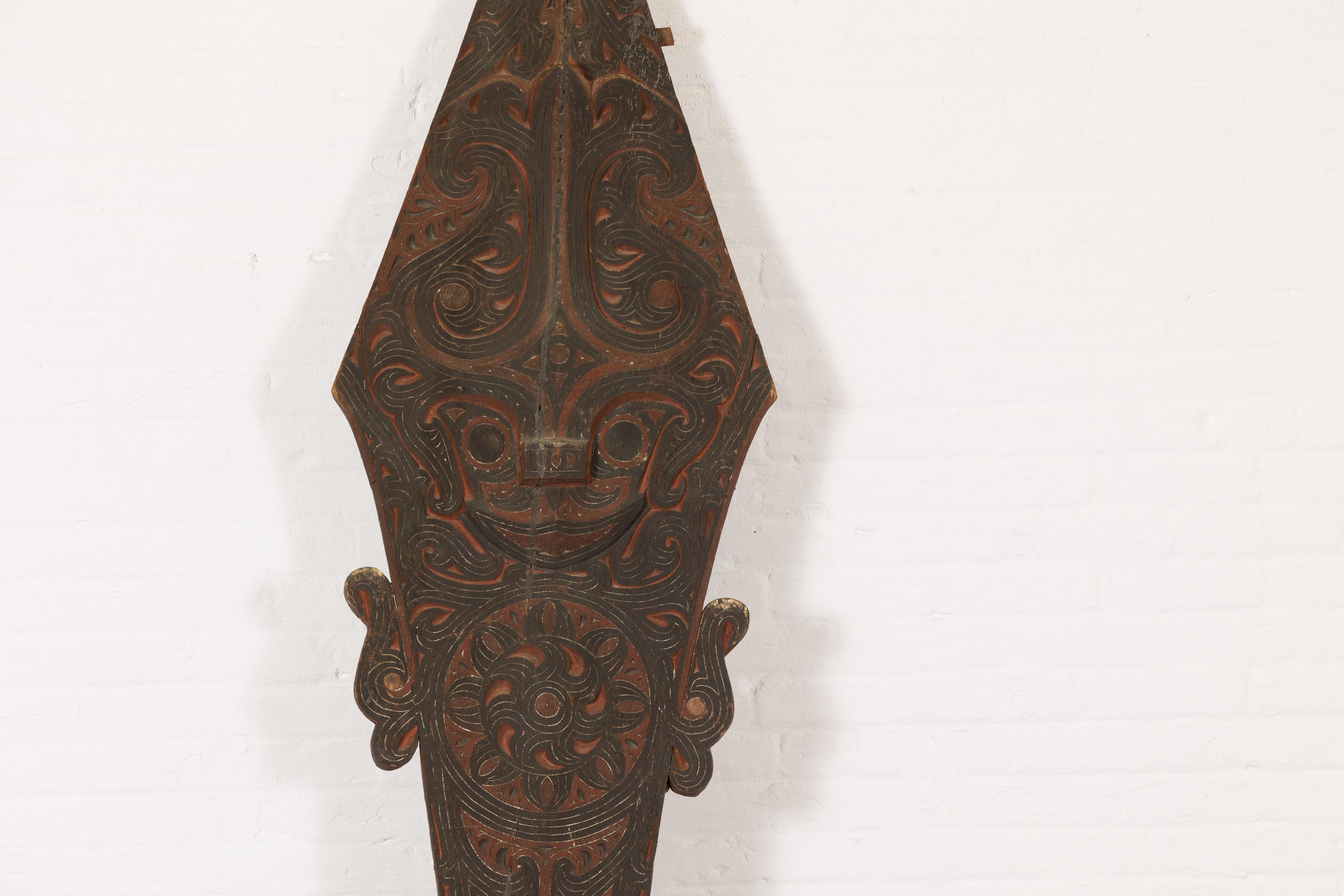 Hand Carved Antique Tribal Carving In Good Condition For Sale In Yonkers, NY