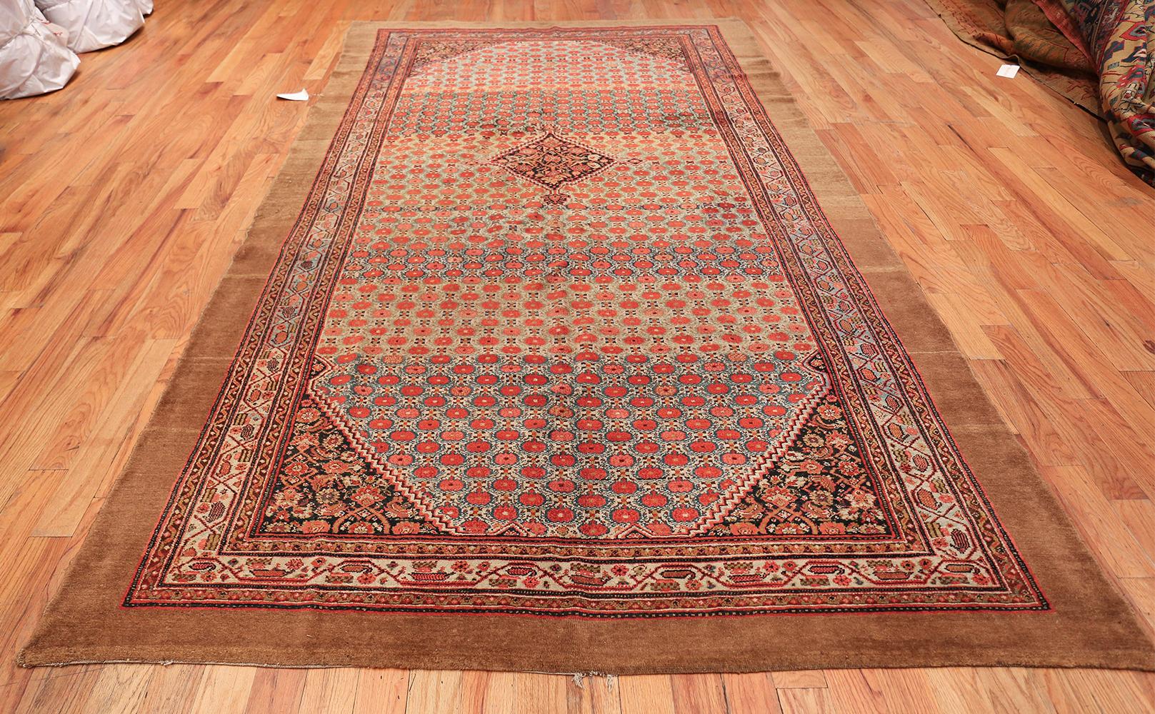 Tribal Antique Persian Serab Rug 49160, Country of Origin / Rug Type: Persian Rugs, Circa Date: 1880 - Unlike many traditional Persian rugs, this masterpiece sets itself apart by using a strong series of patterns to create a relatively simple