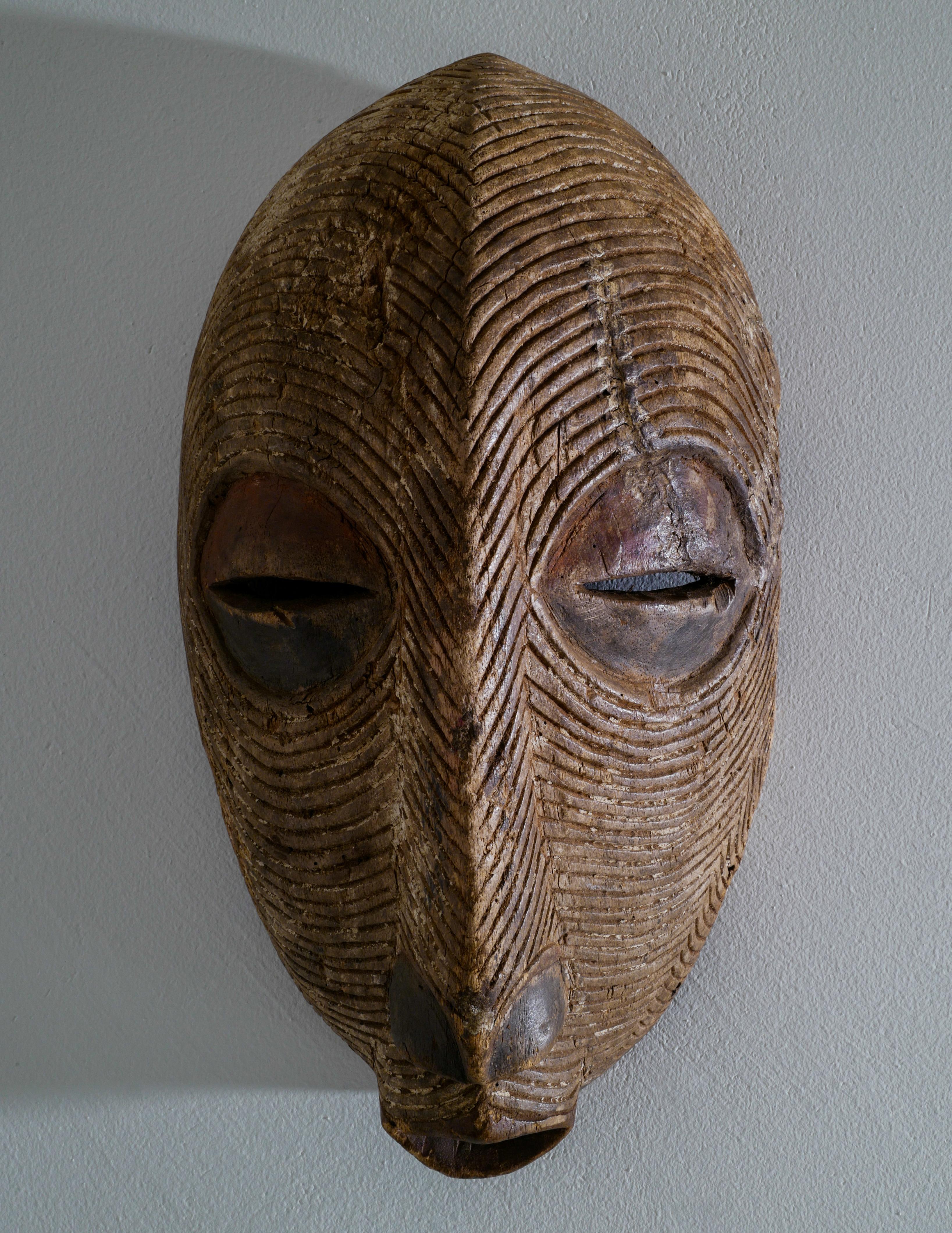 Kenyan Tribal Art African Hand Carved Wooden Mask Kenya, 1900s