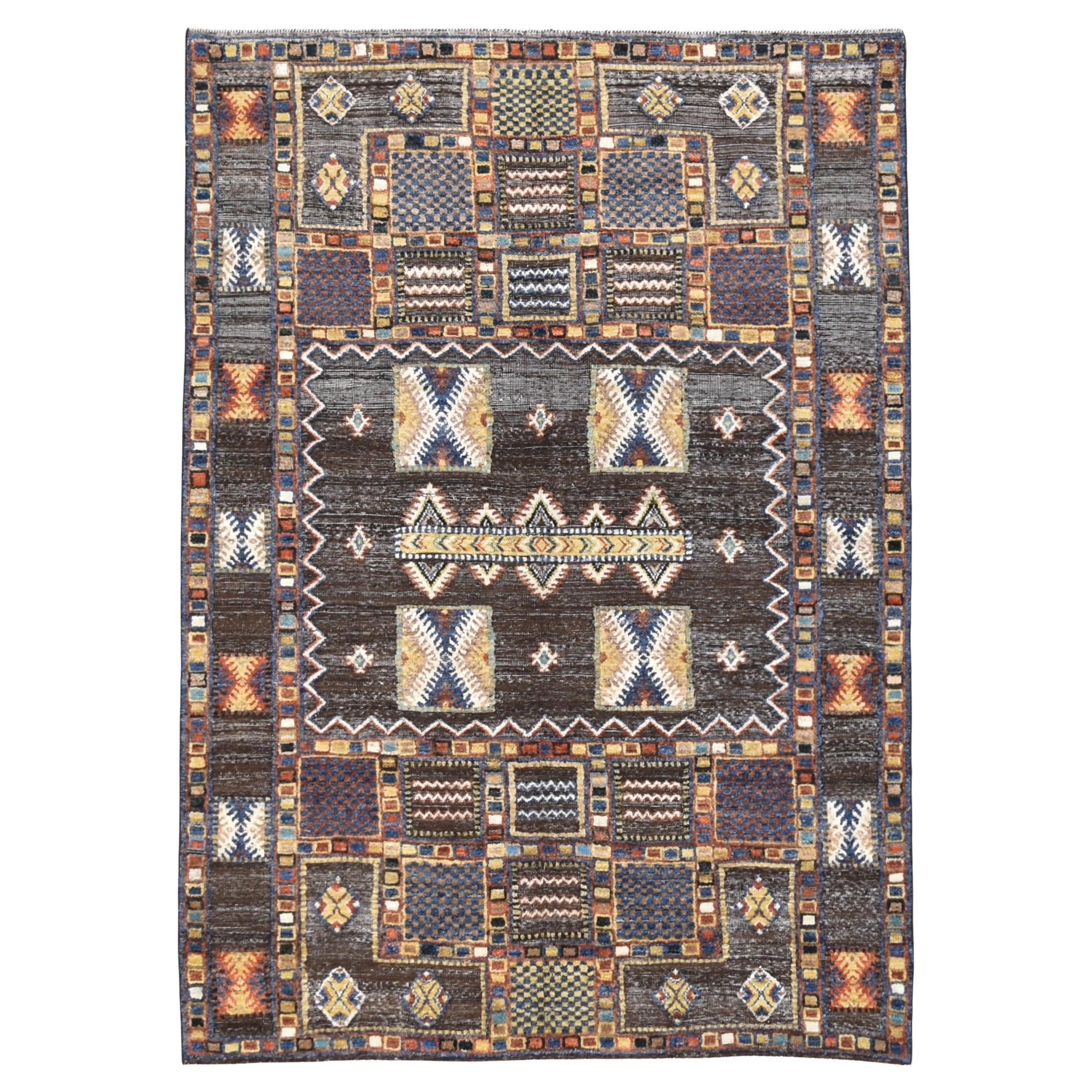 Tapis géométrique tribal en laine Brown, jaune, orange et bleu 5'8''x8'2'' en vente