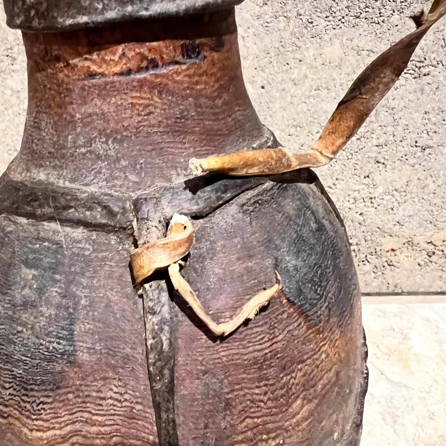 vasijas de cuero
