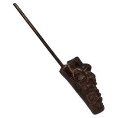 Pipa ceremonial tribal de principios del siglo XX, pueblo Bamoun, Camerún