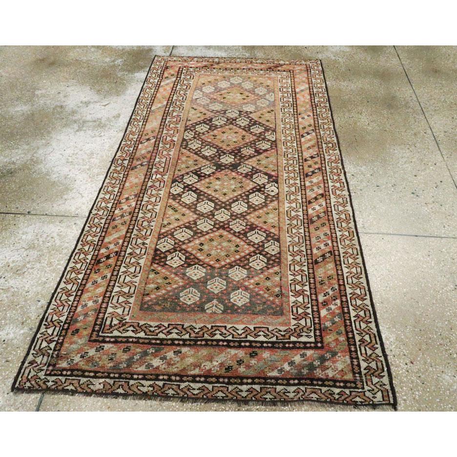 Hand-Knotted Tribal Early 20th Century Handmade Persian Shiraz Small Accent Rug For Sale