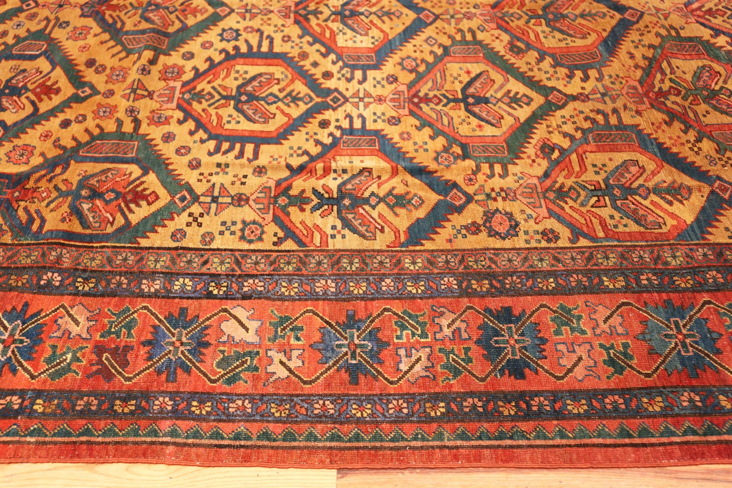 Hand-Knotted Antique Persian Bakshaish Rug. Size: 8' 6