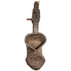 Handgeschnitzter Lute oder Sarangi, Gaine des Nepal-Himmels, Stammeskunst, frühes 20. Jahrhundert.