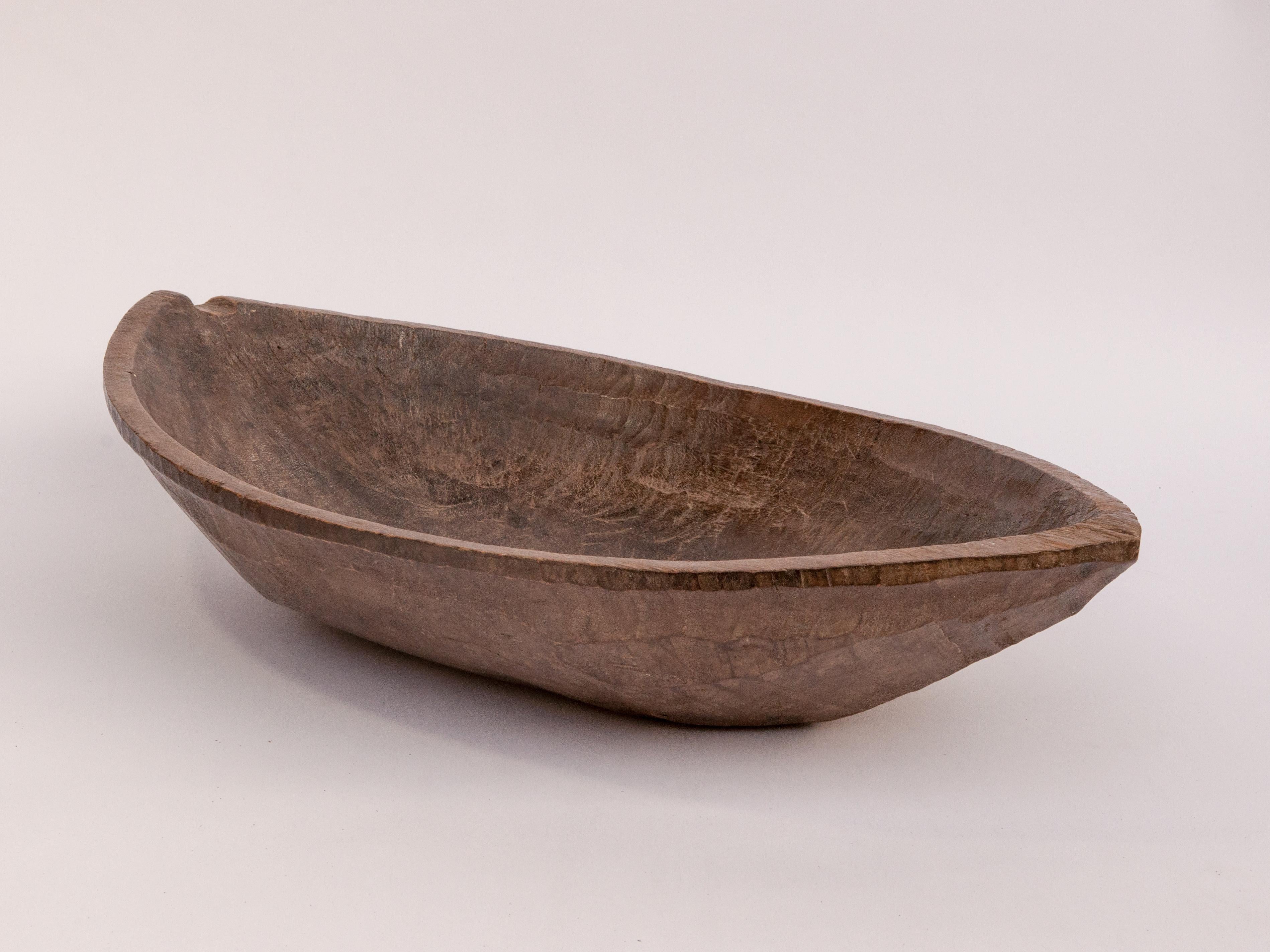 Tribal Hand Hewn Wooden Tray, Bowl, Mentawai Islands, Early to Mid-20th Century 8