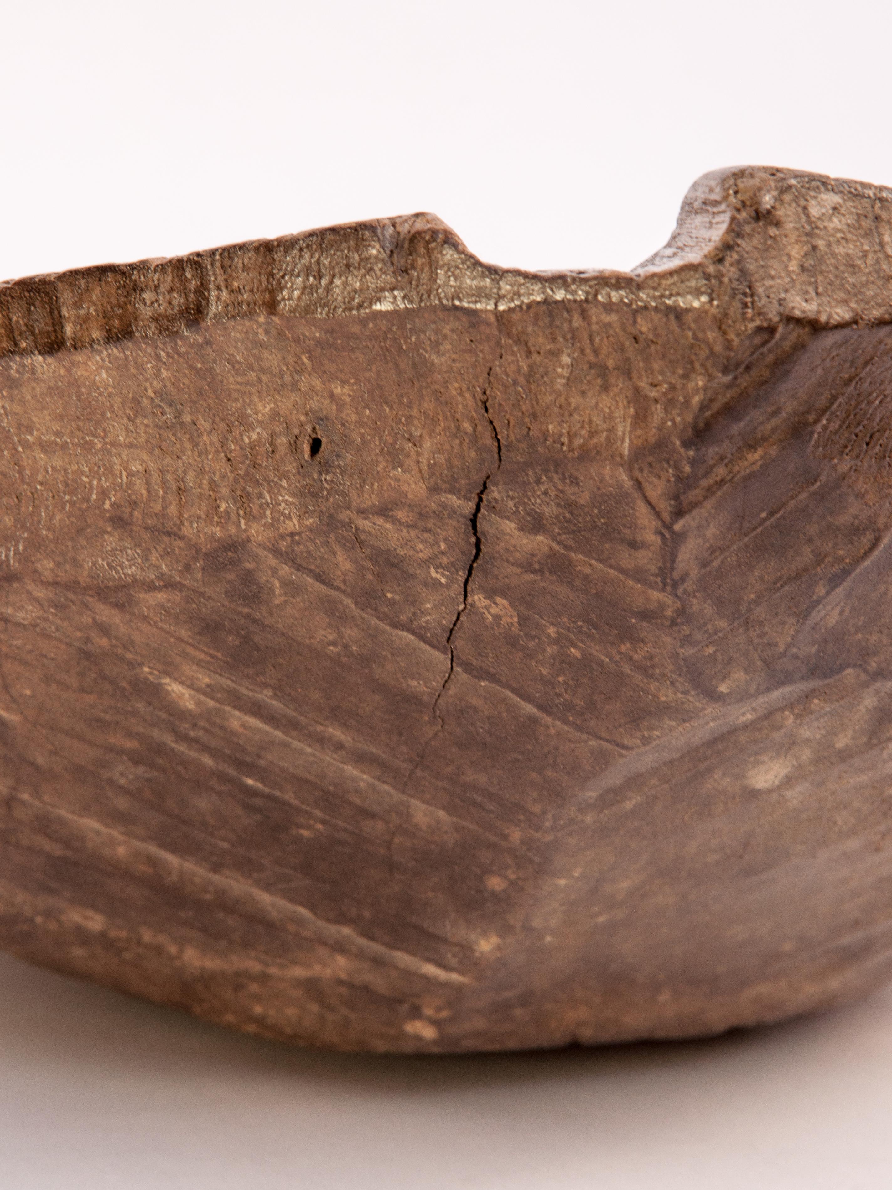 Tribal Hand Hewn Wooden Tray, Bowl, Mentawai Islands, Early to Mid-20th Century 10