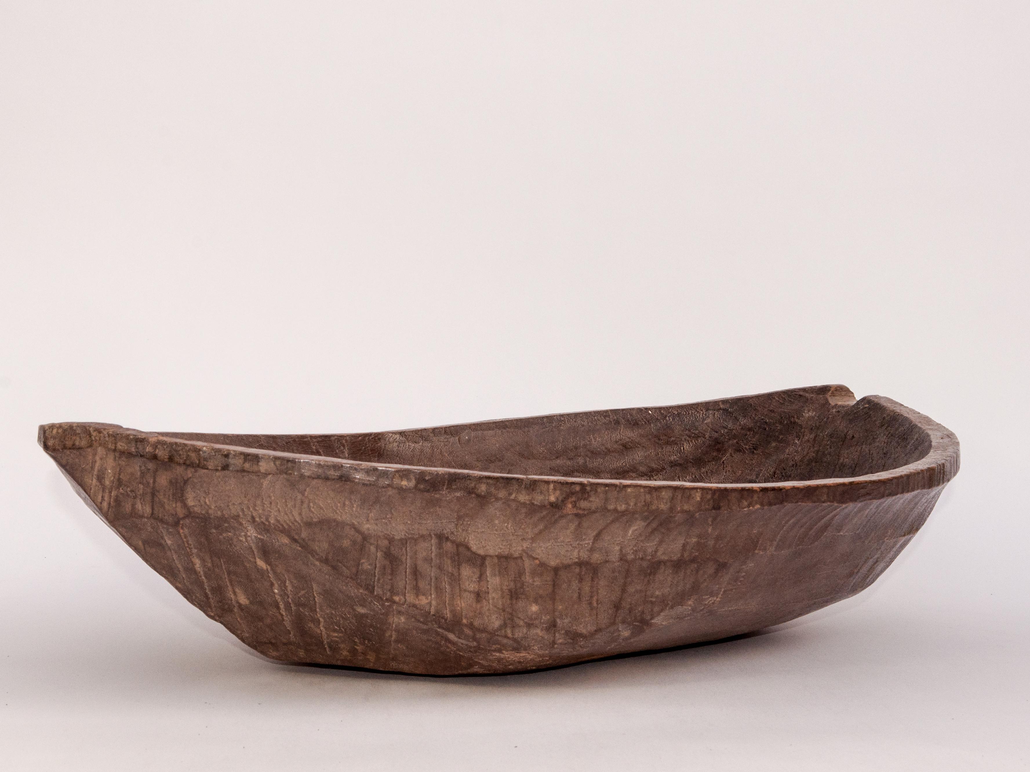 Tribal Hand Hewn Wooden Tray, Bowl, Mentawai Islands, Early to Mid-20th Century 1
