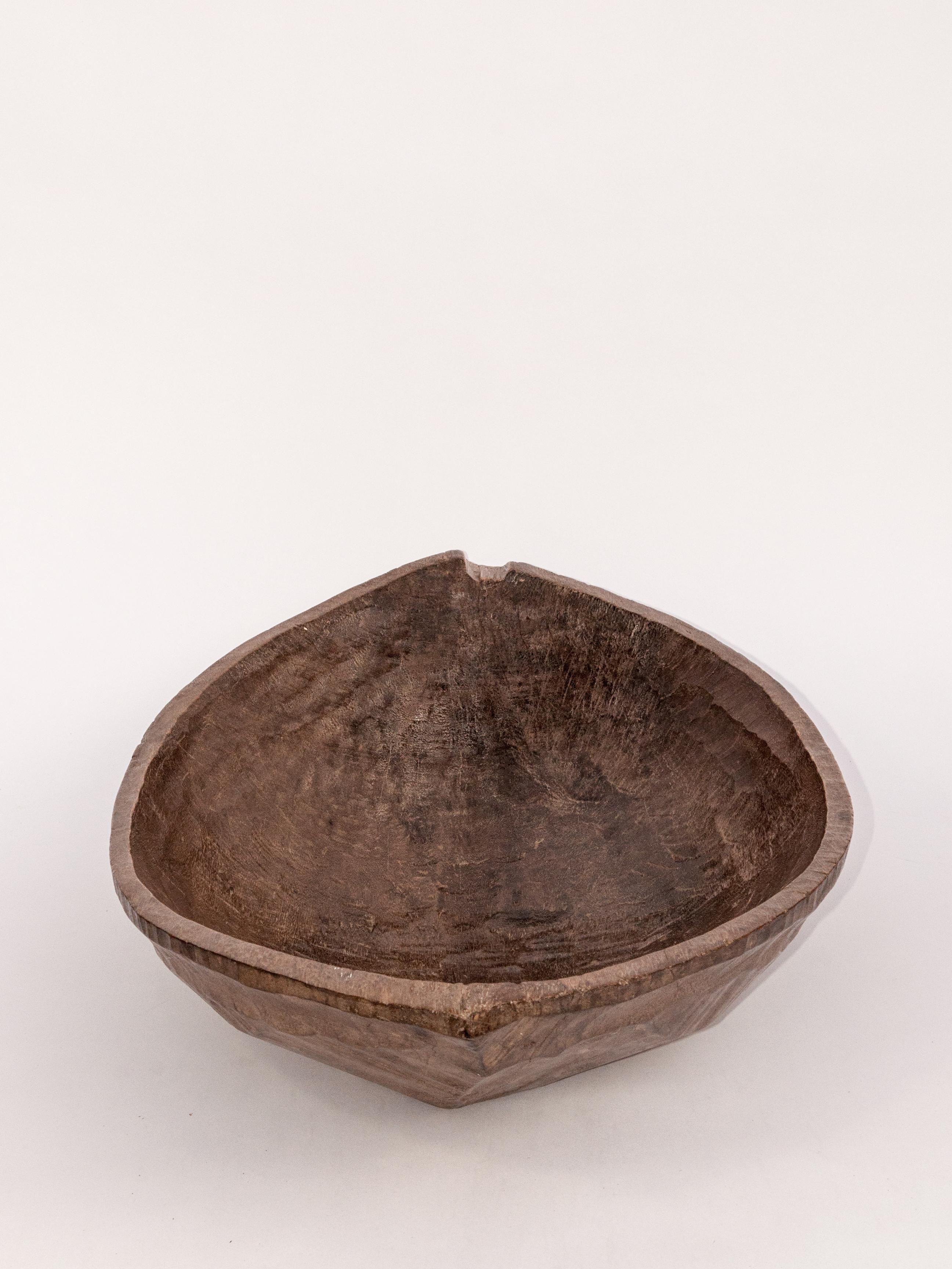 Tribal Hand Hewn Wooden Tray, Bowl, Mentawai Islands, Early to Mid-20th Century 2