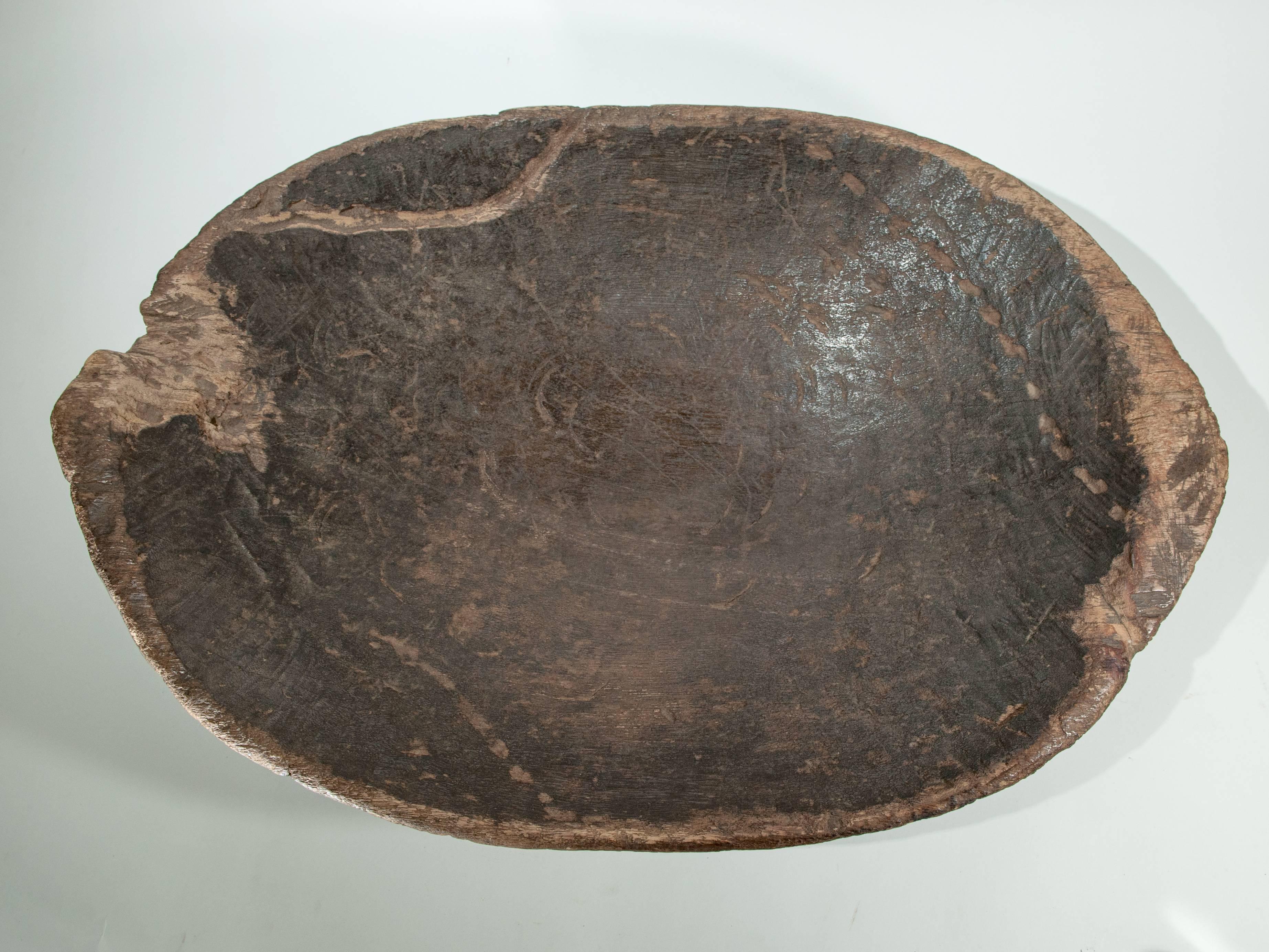 Tribal Hand Hewn Wooden Tray, Mentawai Island, Early to Mid-20th Century 7