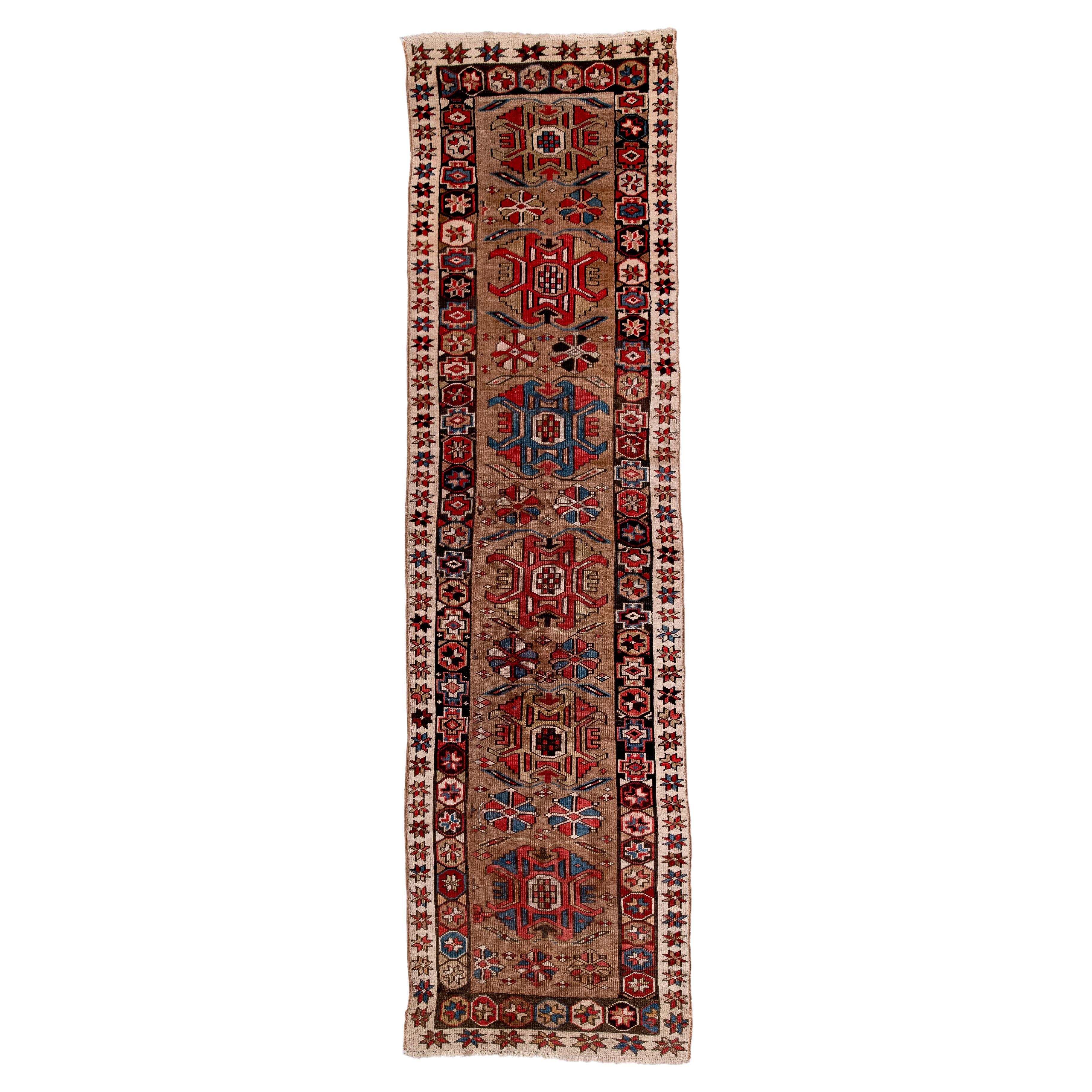 Médaillon tribal Karabagh Design/One avec motifs floraux en vente