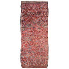 Tapis de galerie marocain de la fin du 20e siècle, fait à la main, rouge foncé