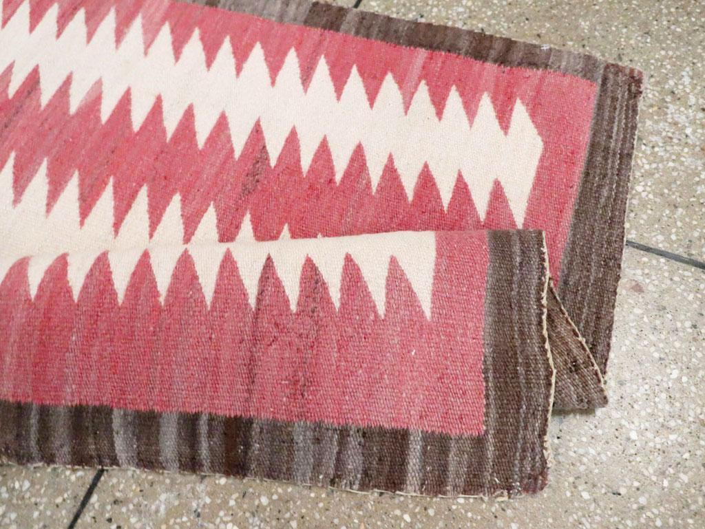 Tribal Mid-20th Century Handmade American Flatweave Navajo Throw Rug For Sale 4