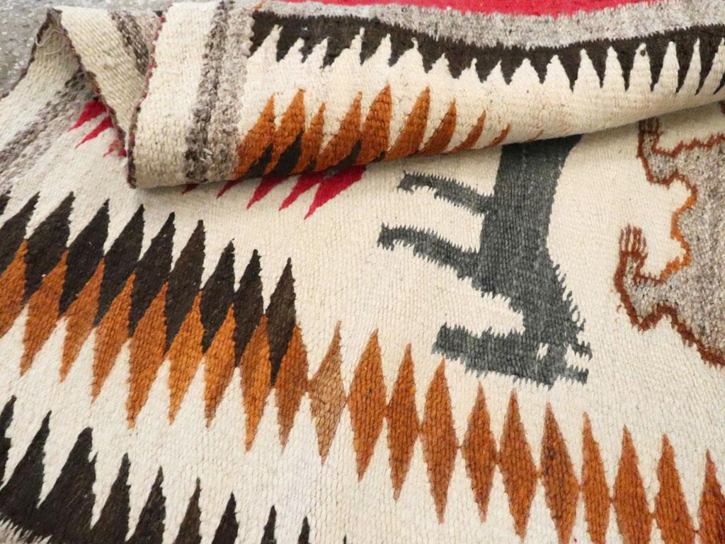 Handgefertigter amerikanischer Flachgewebe-Navajo-Teppich, Stammeskunst, Mitte des 20. Jahrhunderts im Angebot 5