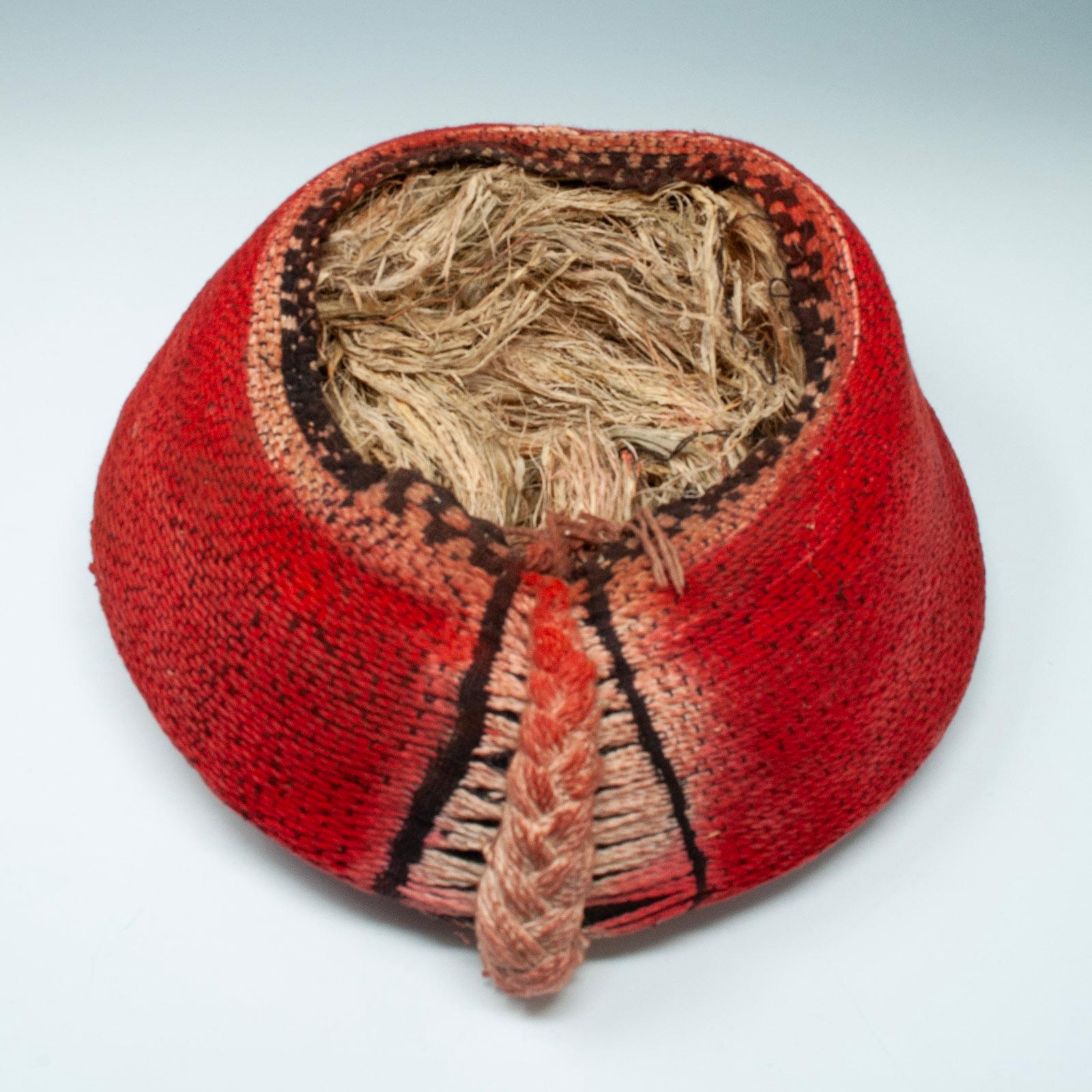 Hand-Crafted Tribal Mid-20th Century Zulu Women's Red Cotton Hat, Isicholo, South Africa For Sale