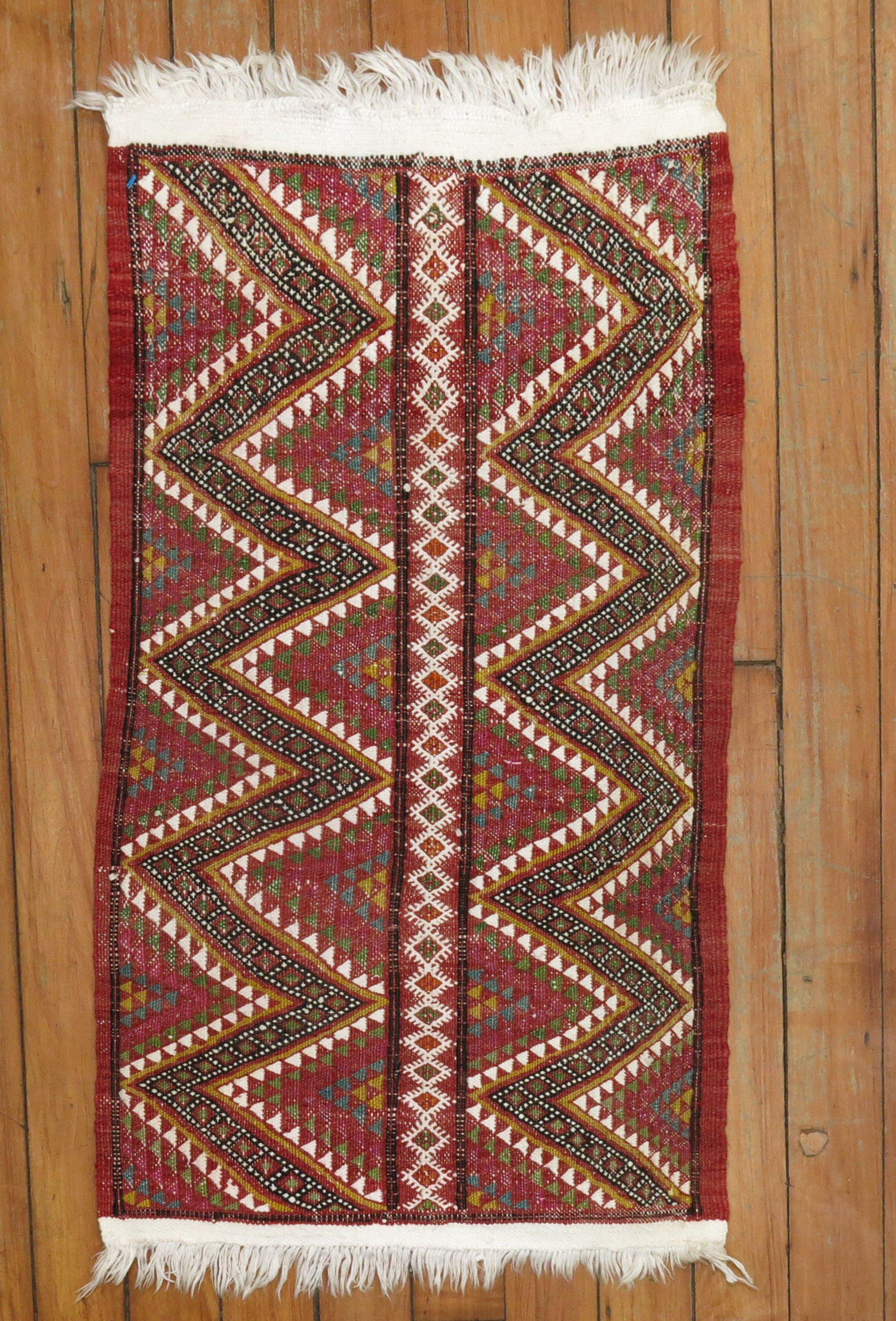 A mini size Turkish Jajim Flatweave rug from the mid-20th century 

Measures: 1'3'' x 2'1