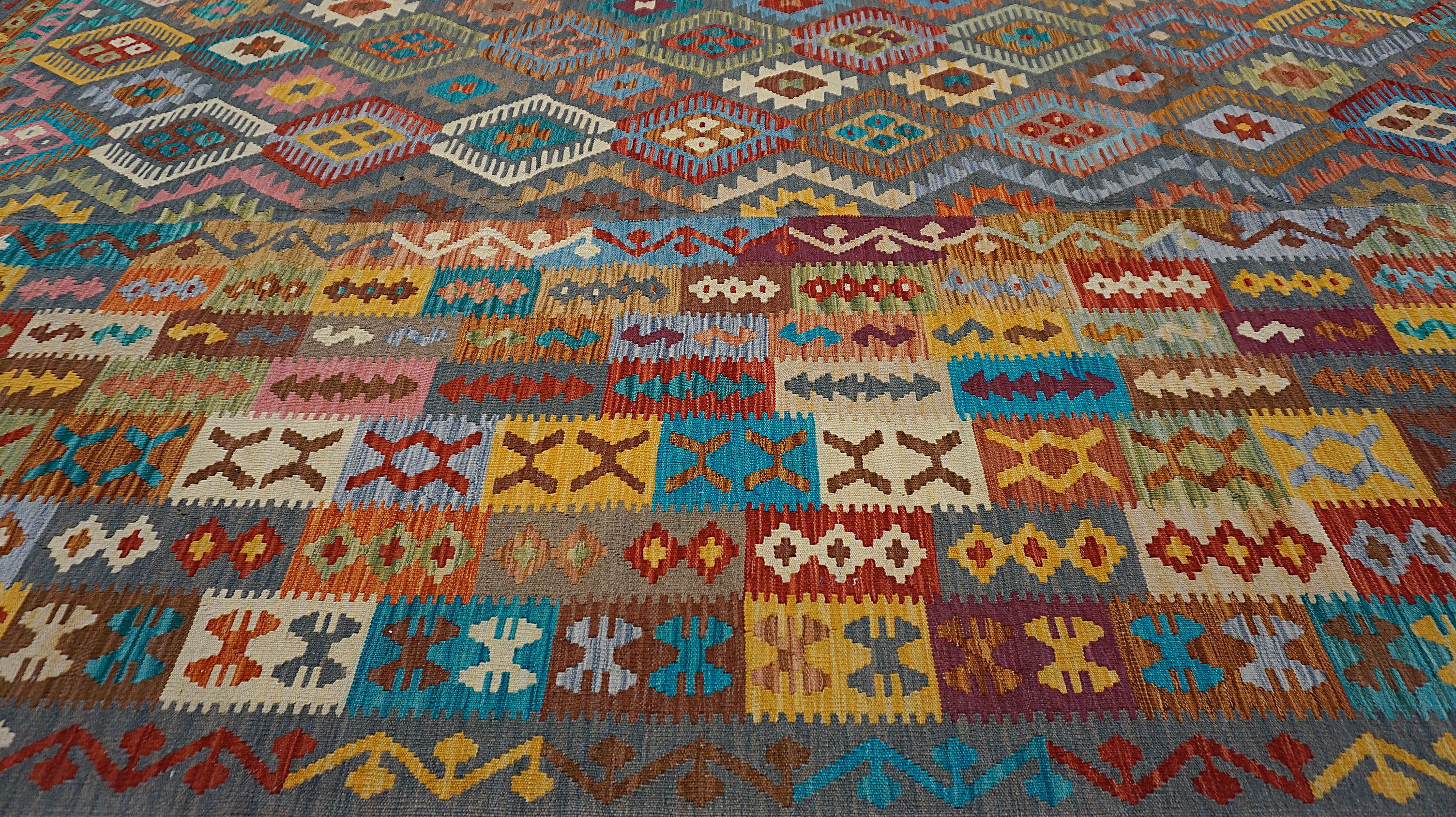 Tribal Modern Multicolored Diamond Designed Wool Kilim 13'x15'11'' For Sale 3