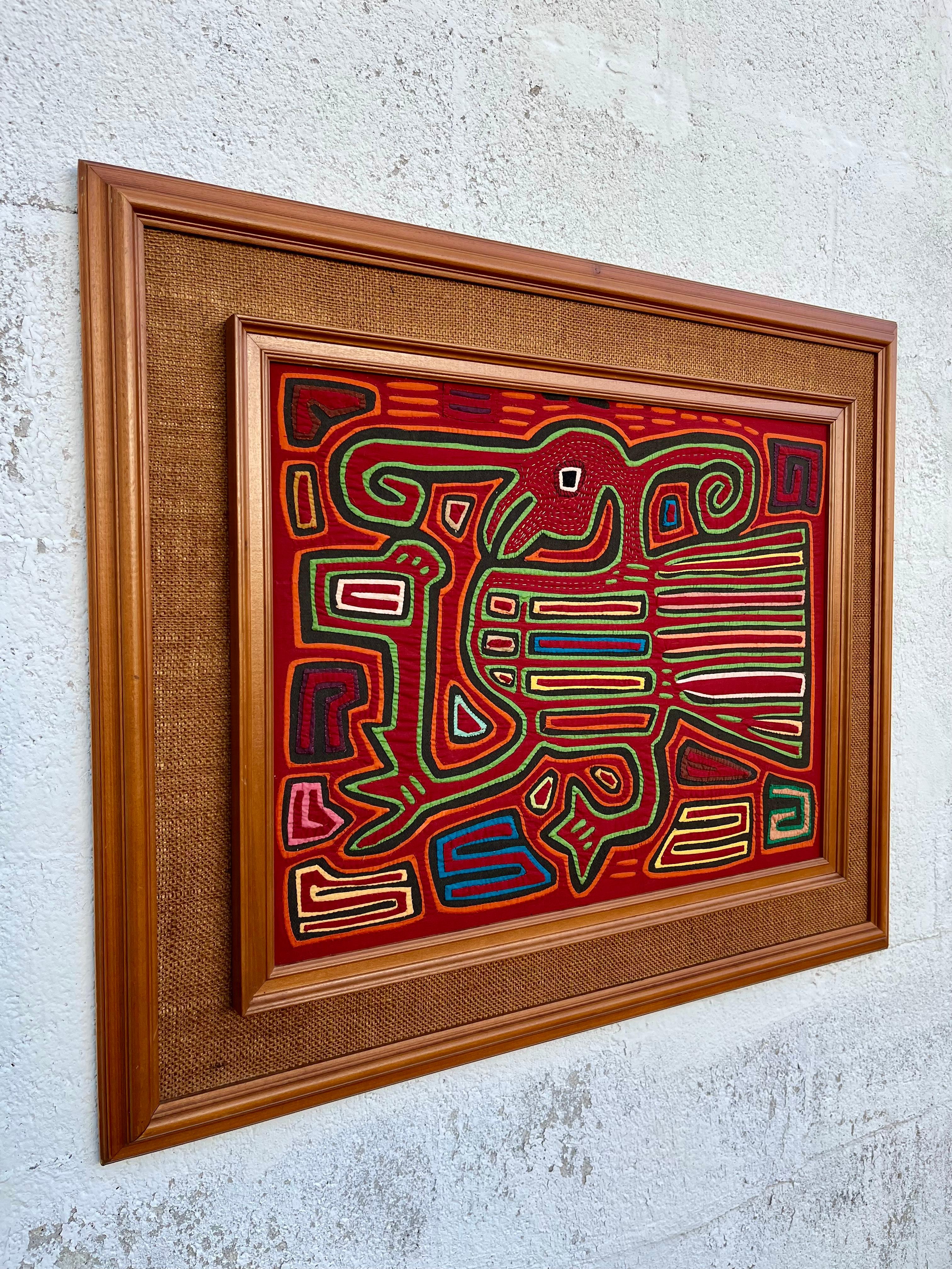 Stammeskunst Mola gerahmte handgefertigte Textil-Wandkunst. Circa 1960er Jahre im Angebot 2