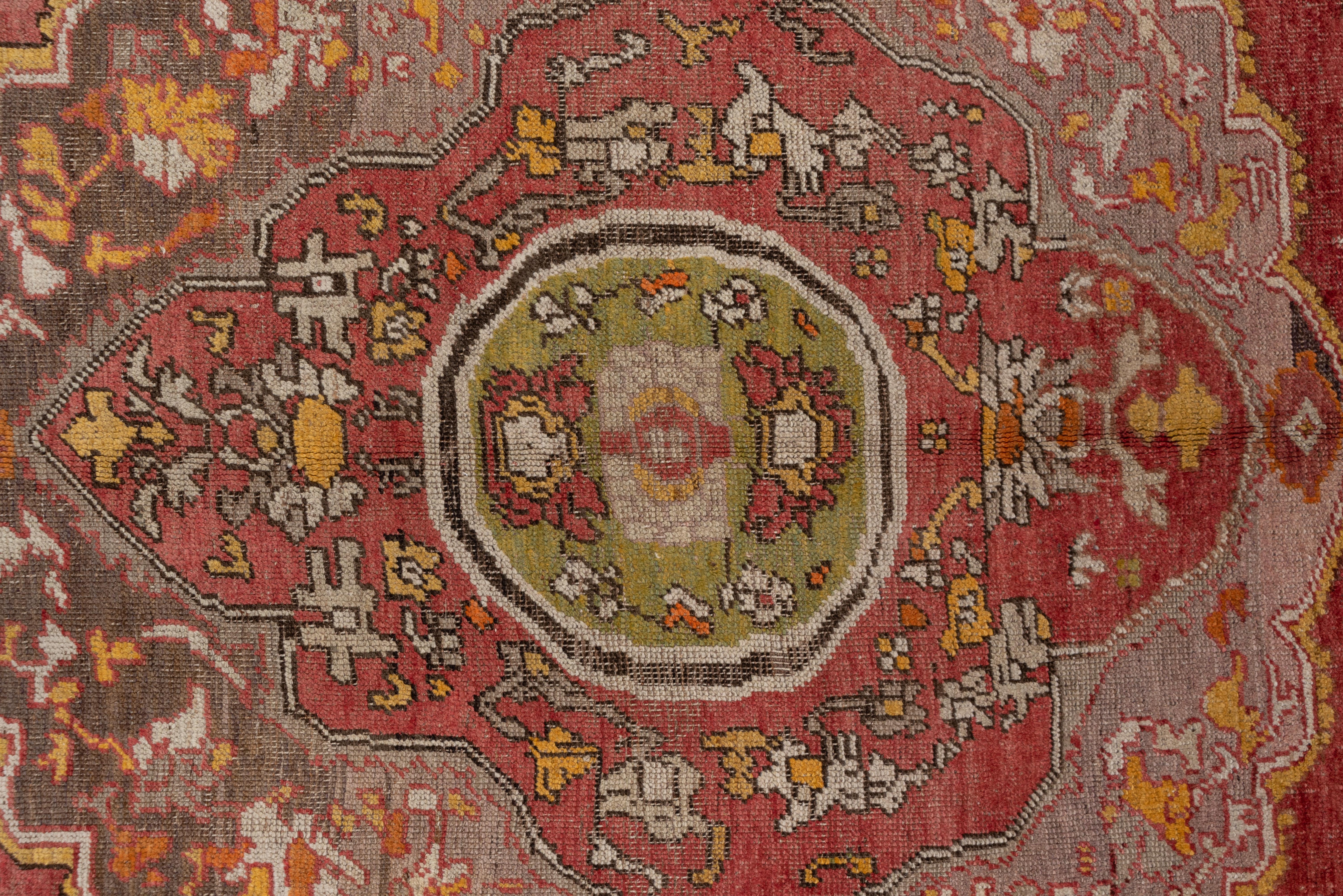 Alfombra Turca Oushak Tribal Campo Rojo, Colores Cálidos en Bueno estado para la venta en New York, NY