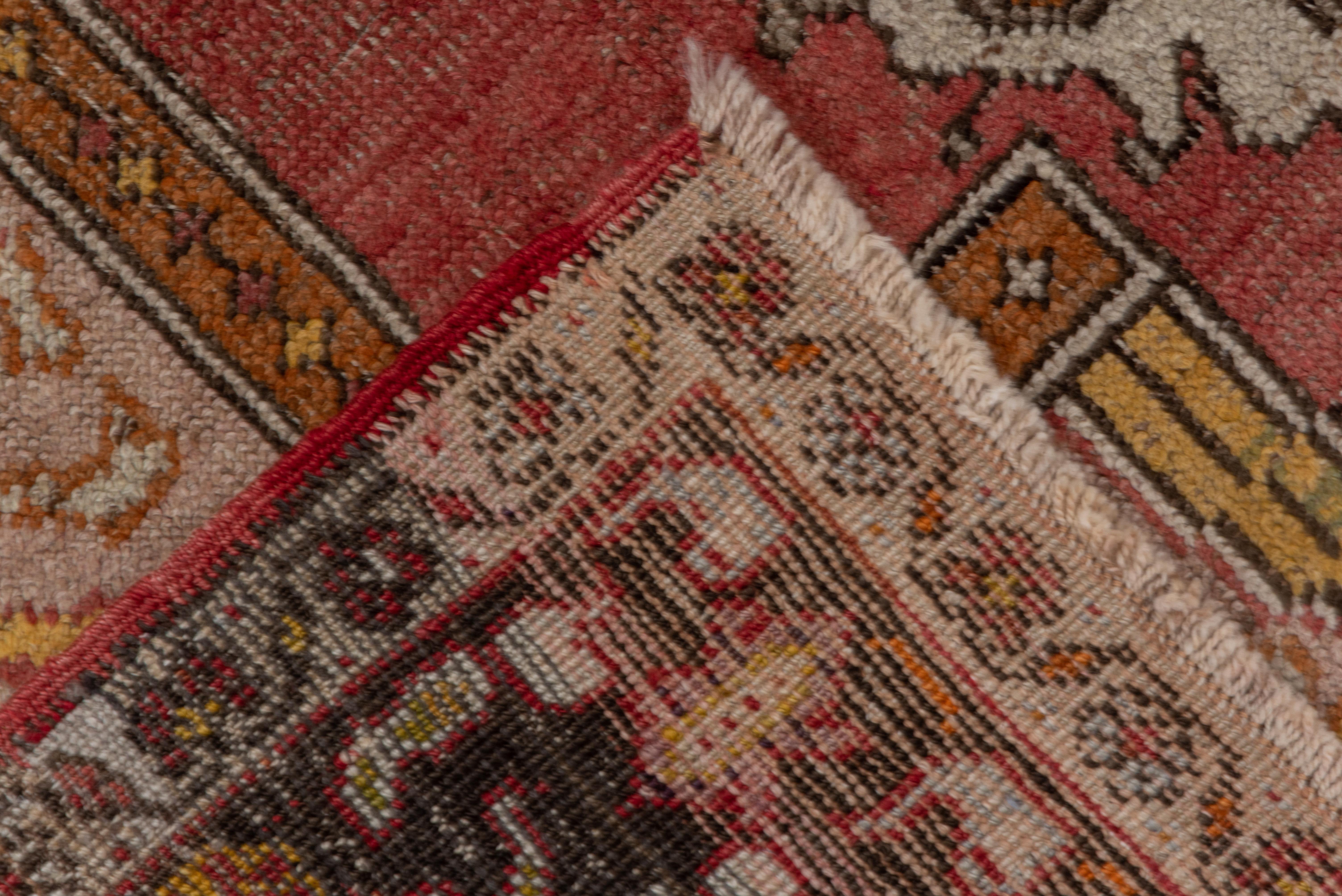 Alfombra Turca Oushak Tribal Campo Rojo, Colores Cálidos en venta 1