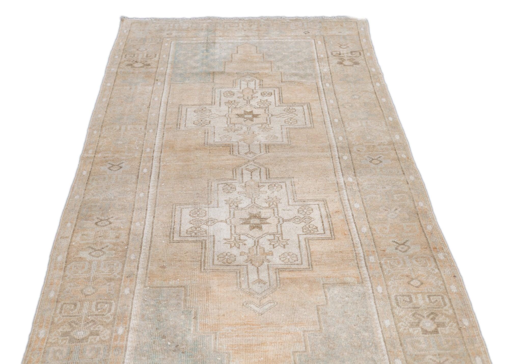 Tribal Rug 4'0