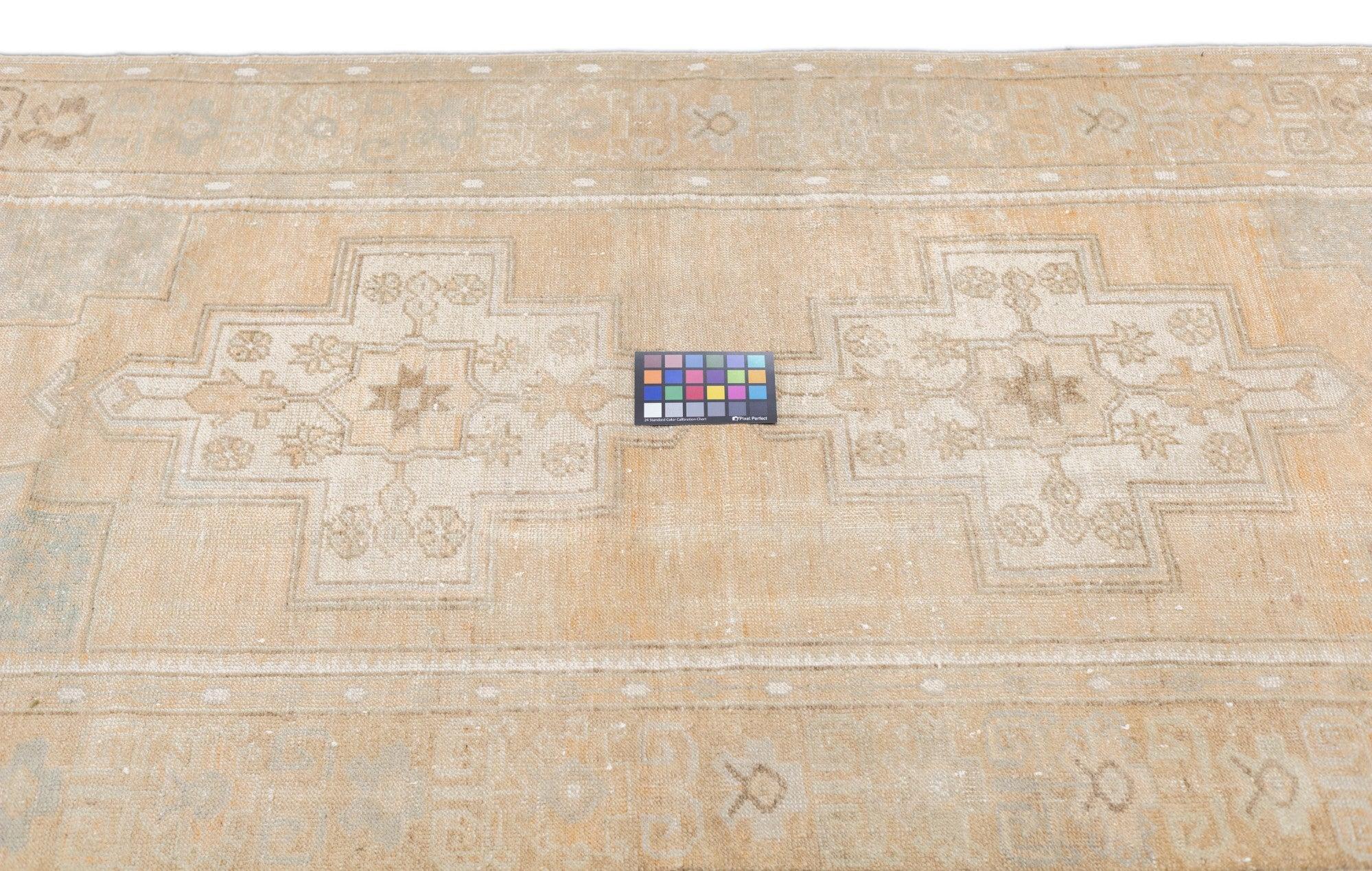 Tribal Rug 4'0