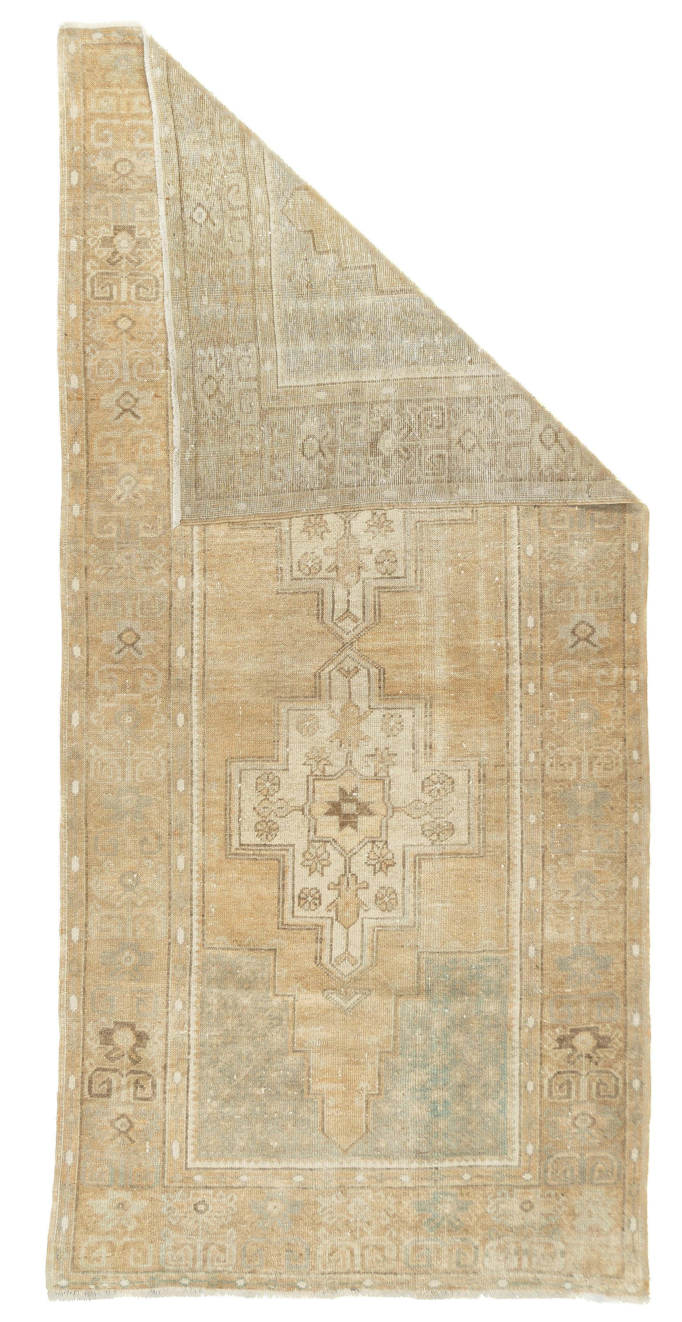 Tribal Rug 4'0