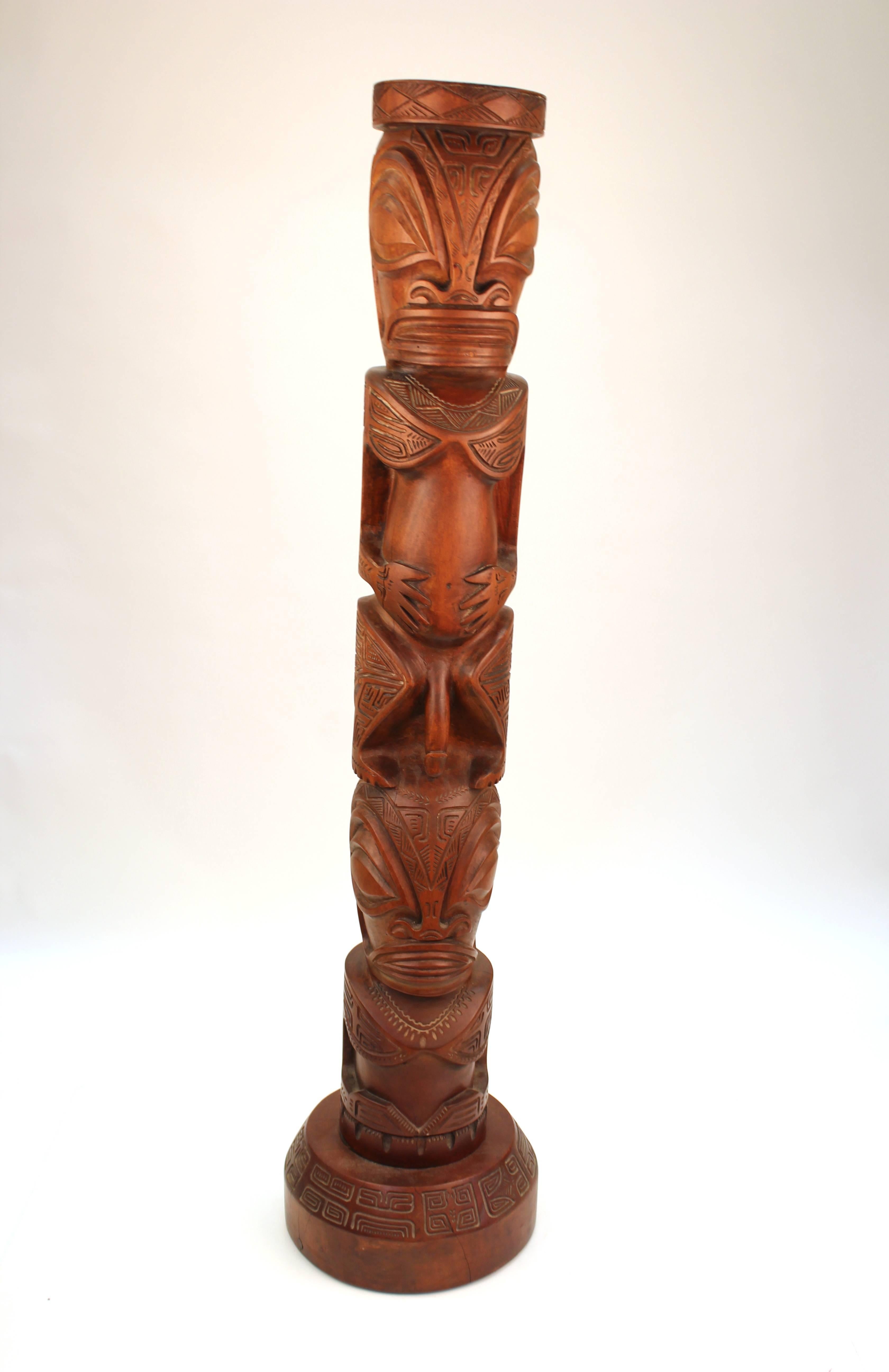 Decorative TOTEM of Human Figures in Carved Wood In Good Condition For Sale In New York, NY