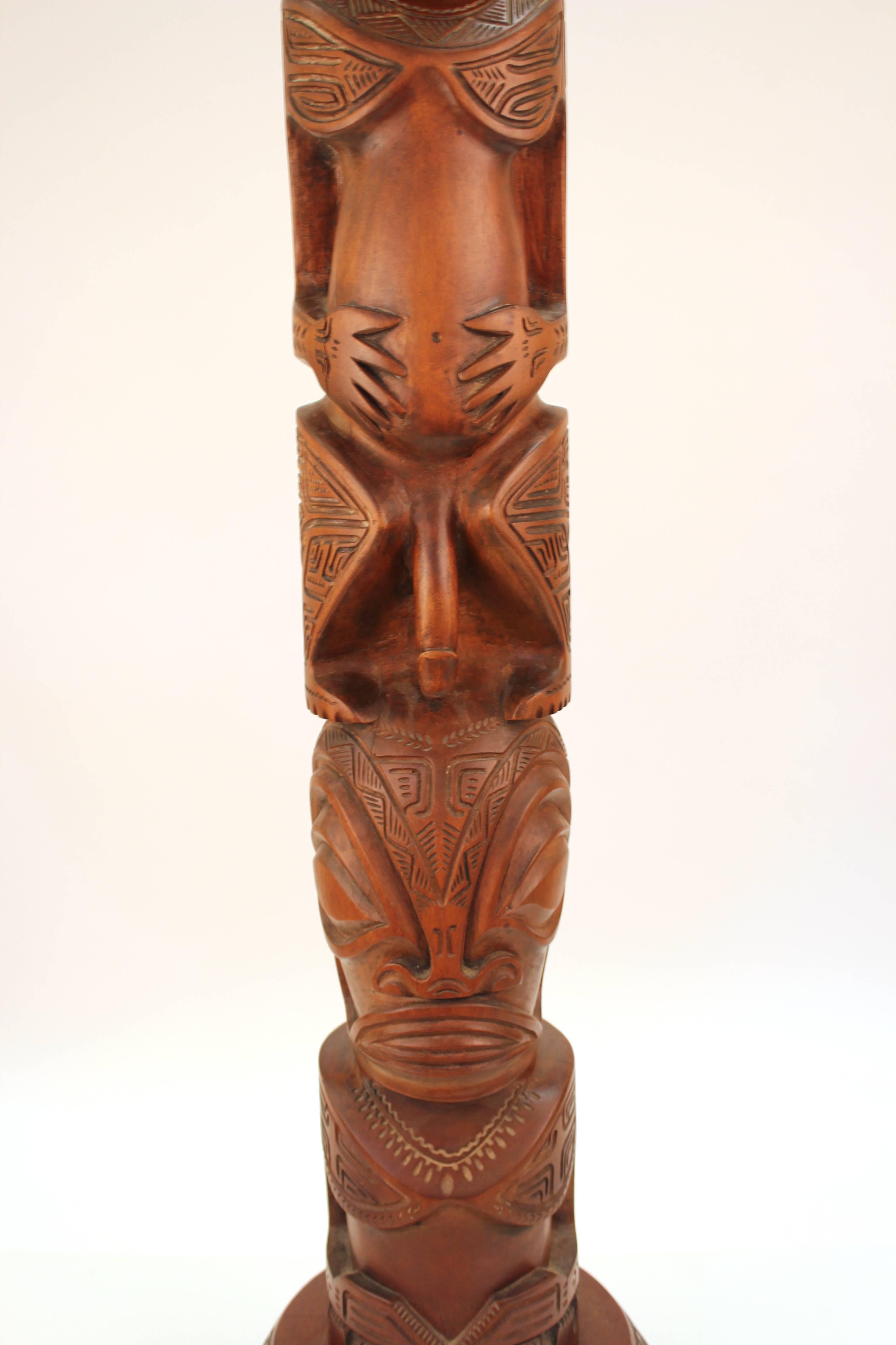 Decorative TOTEM of Human Figures in Carved Wood For Sale 2