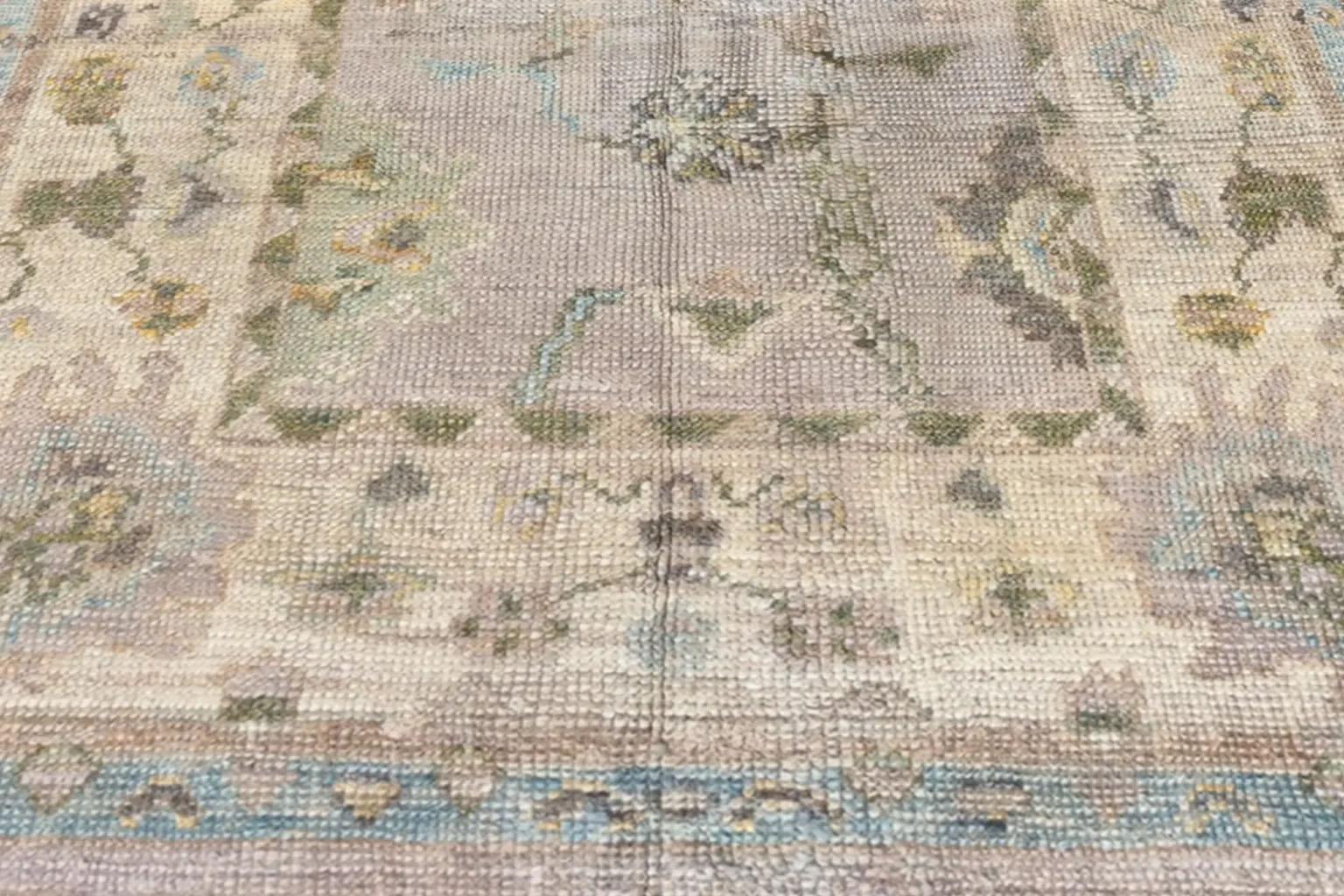 Tissé à la main Tapis tribal de Turquie - Oushak Style - Lavender Ivory en vente