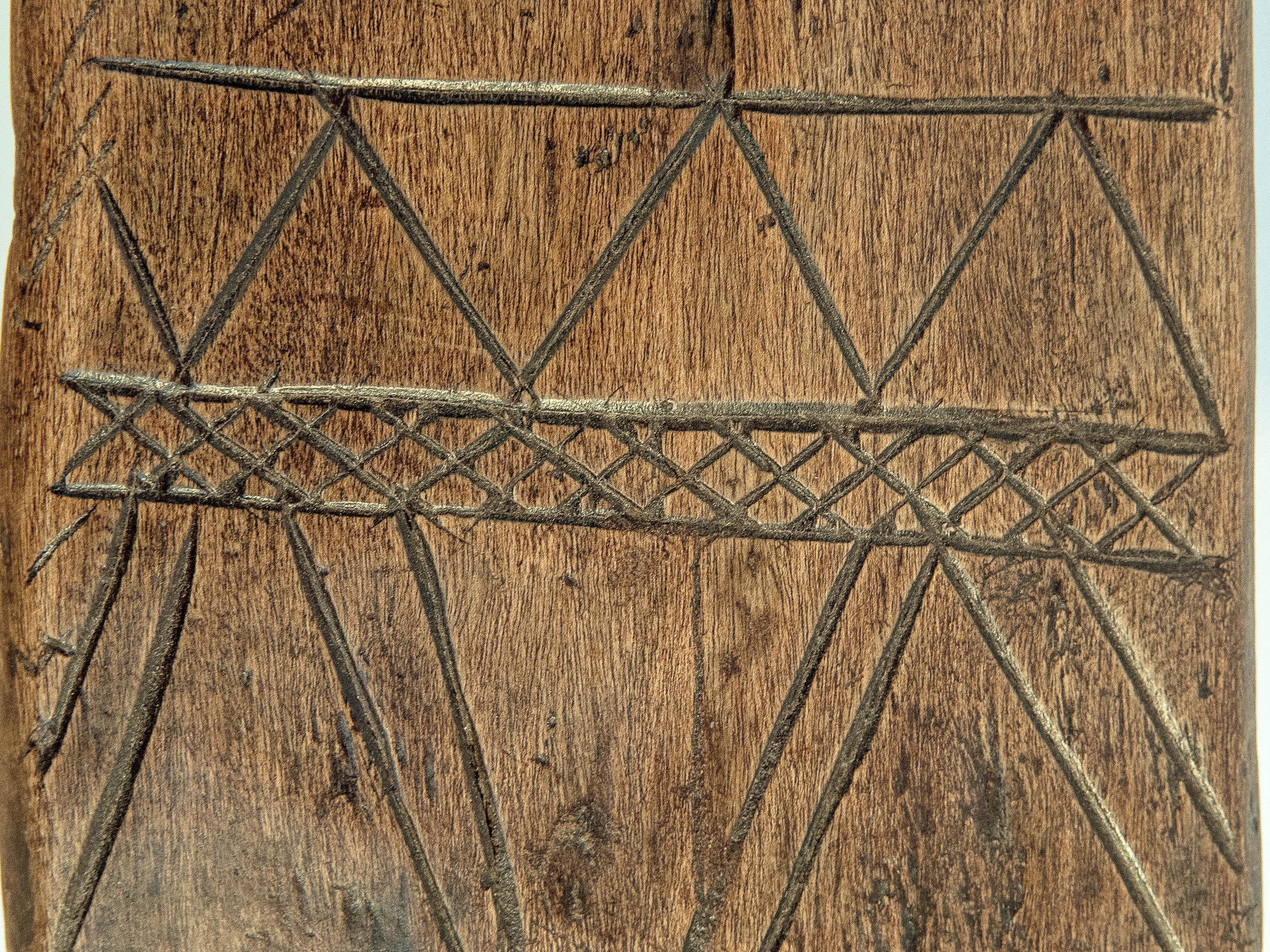 Tribal Wood Stool Lizard Motif, Fulani of Niger, Mid-Late 20th Century 3