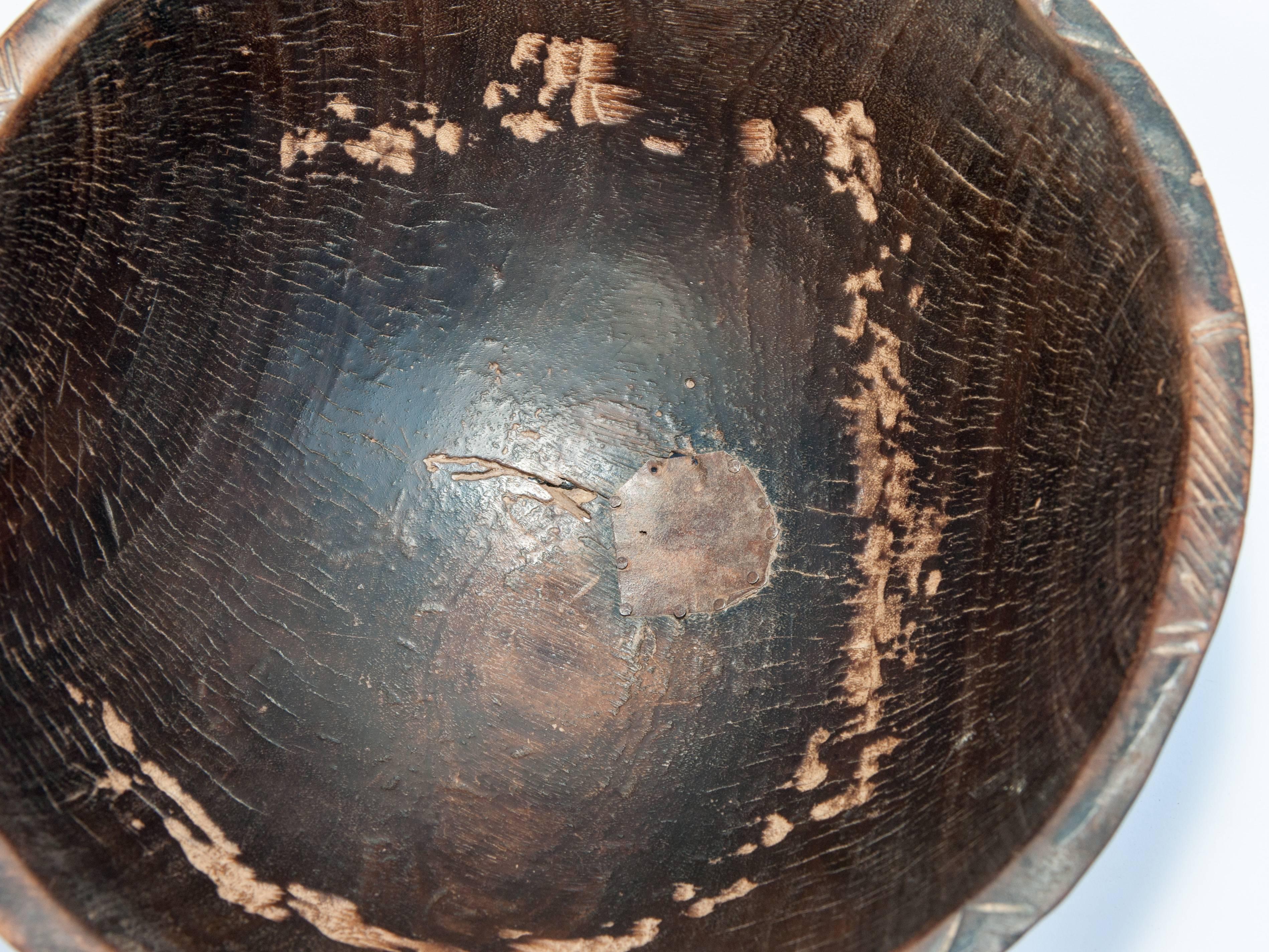Tribal Wooden Bowl, Handhewn, from Mali, Mid-20th Century 1