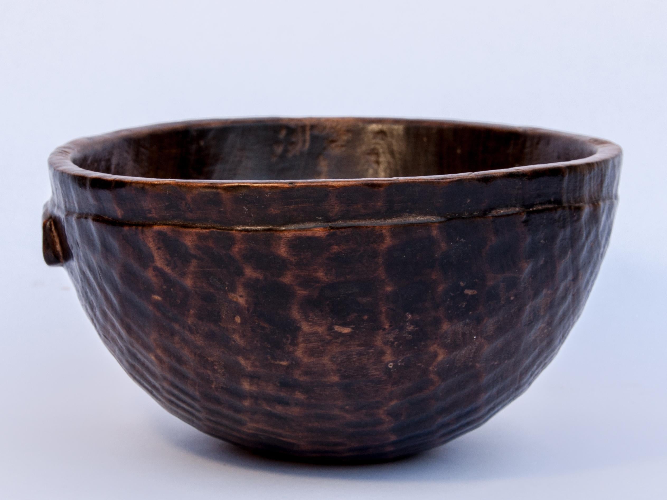 Tribal Wooden Bowl, Hand Hewn, from Niger, Mid-20th Century 2