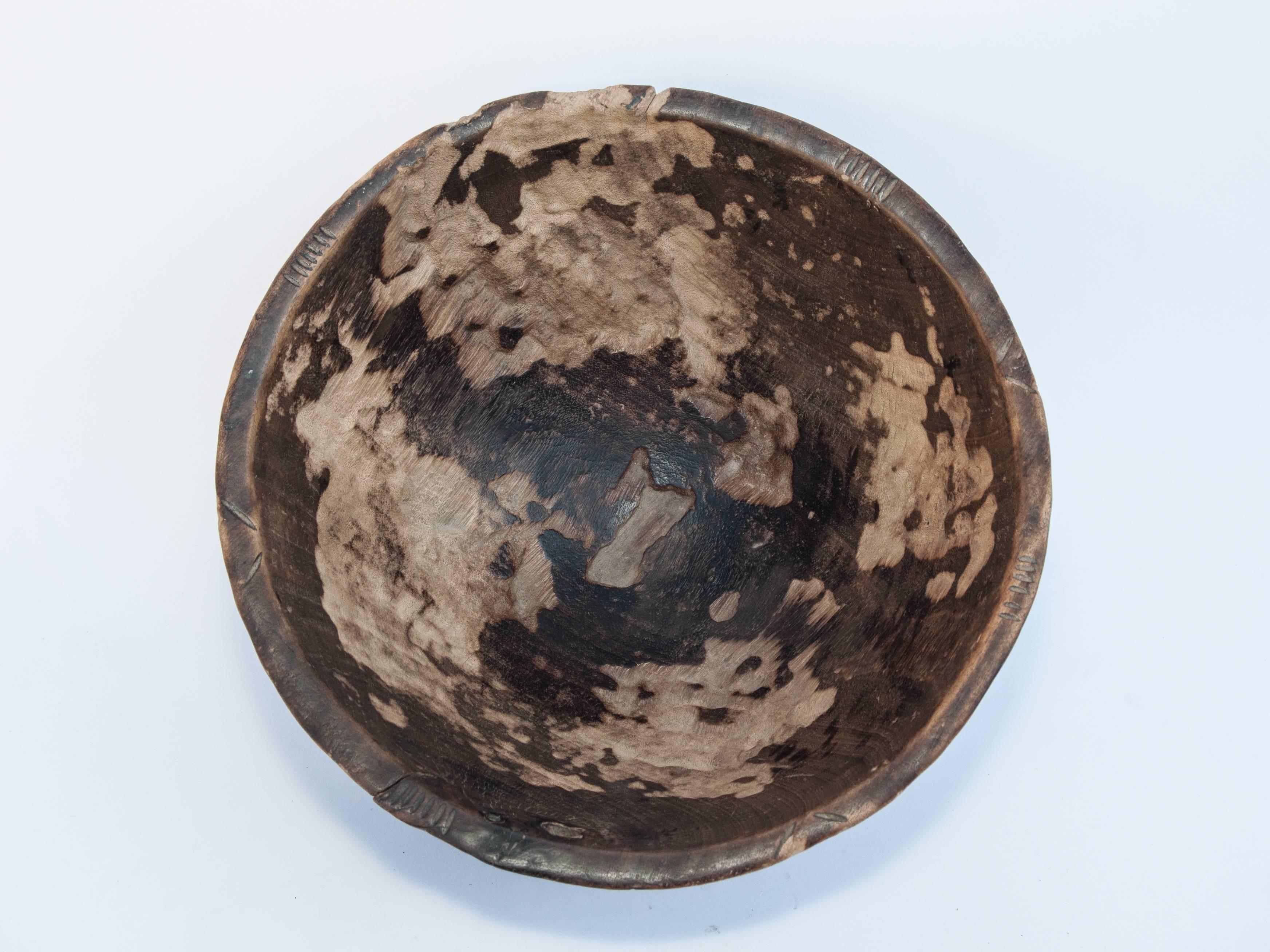 Tribal Wooden Bowl, Handhewn, from Mali, Mid-20th Century 11
