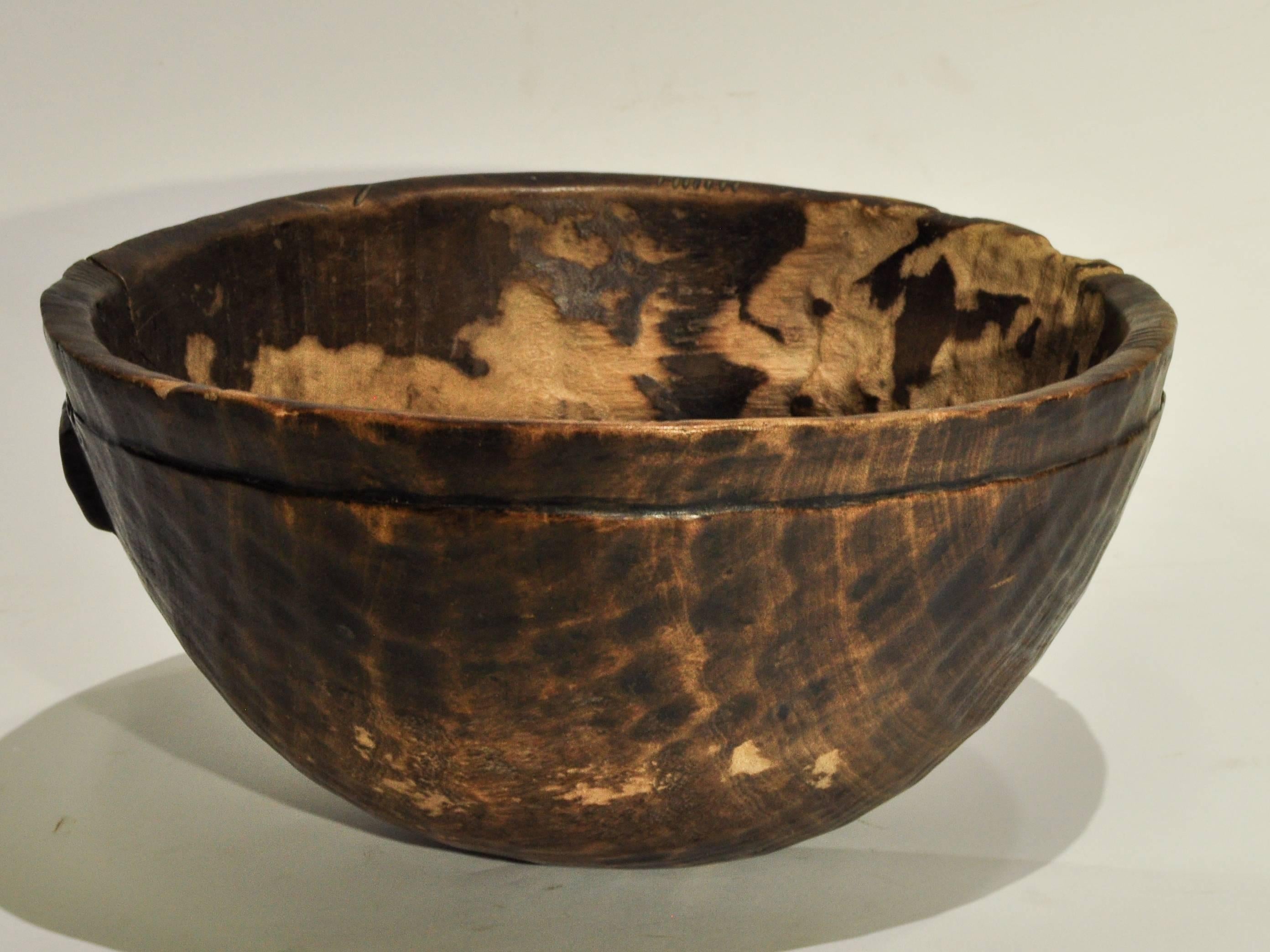 Hand-Carved Tribal Wooden Bowl, Handhewn, from Mali, Mid-20th Century